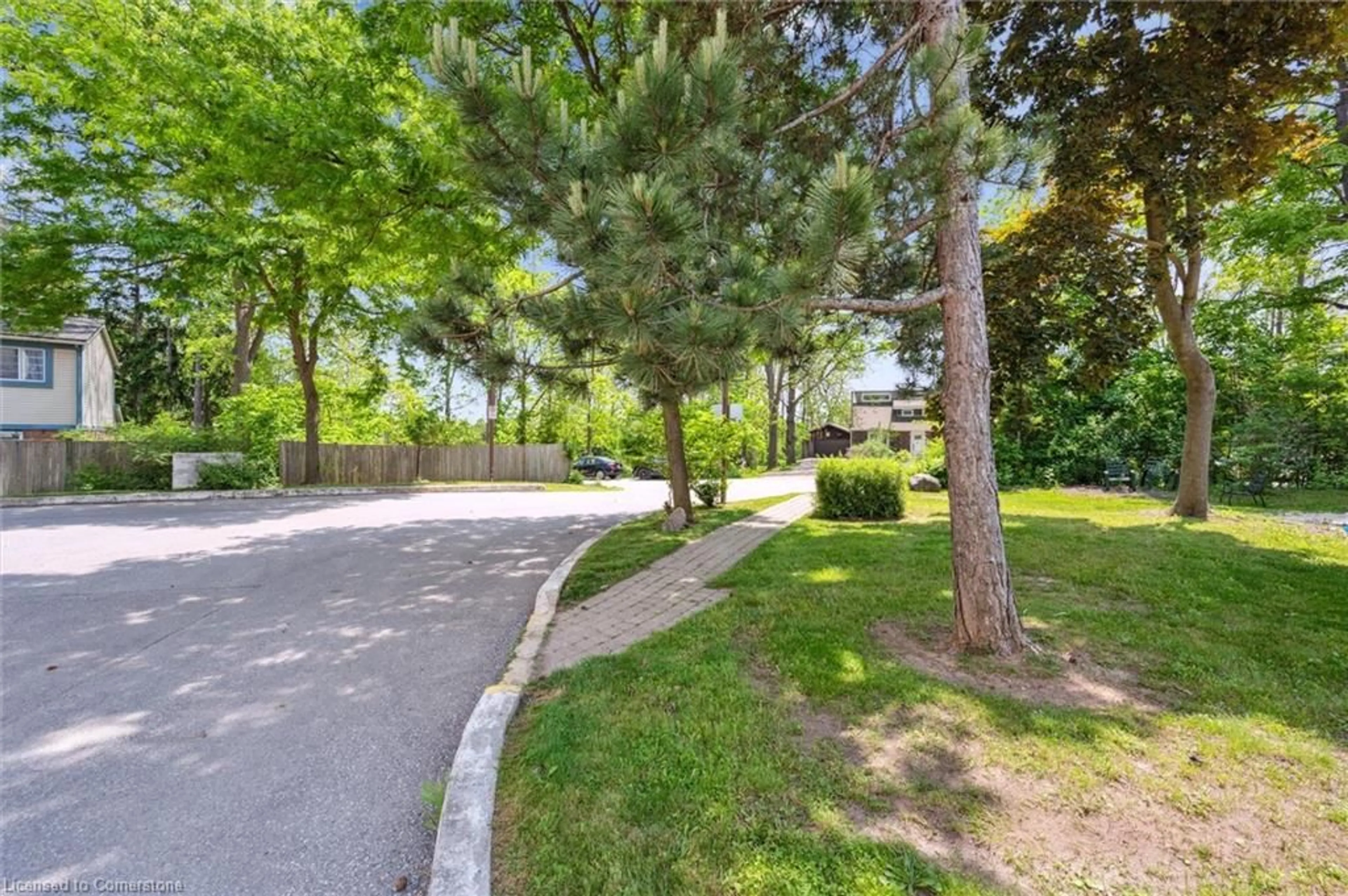 Patio, street for 3267 King St #PH6, Kitchener Ontario N2A 4A4