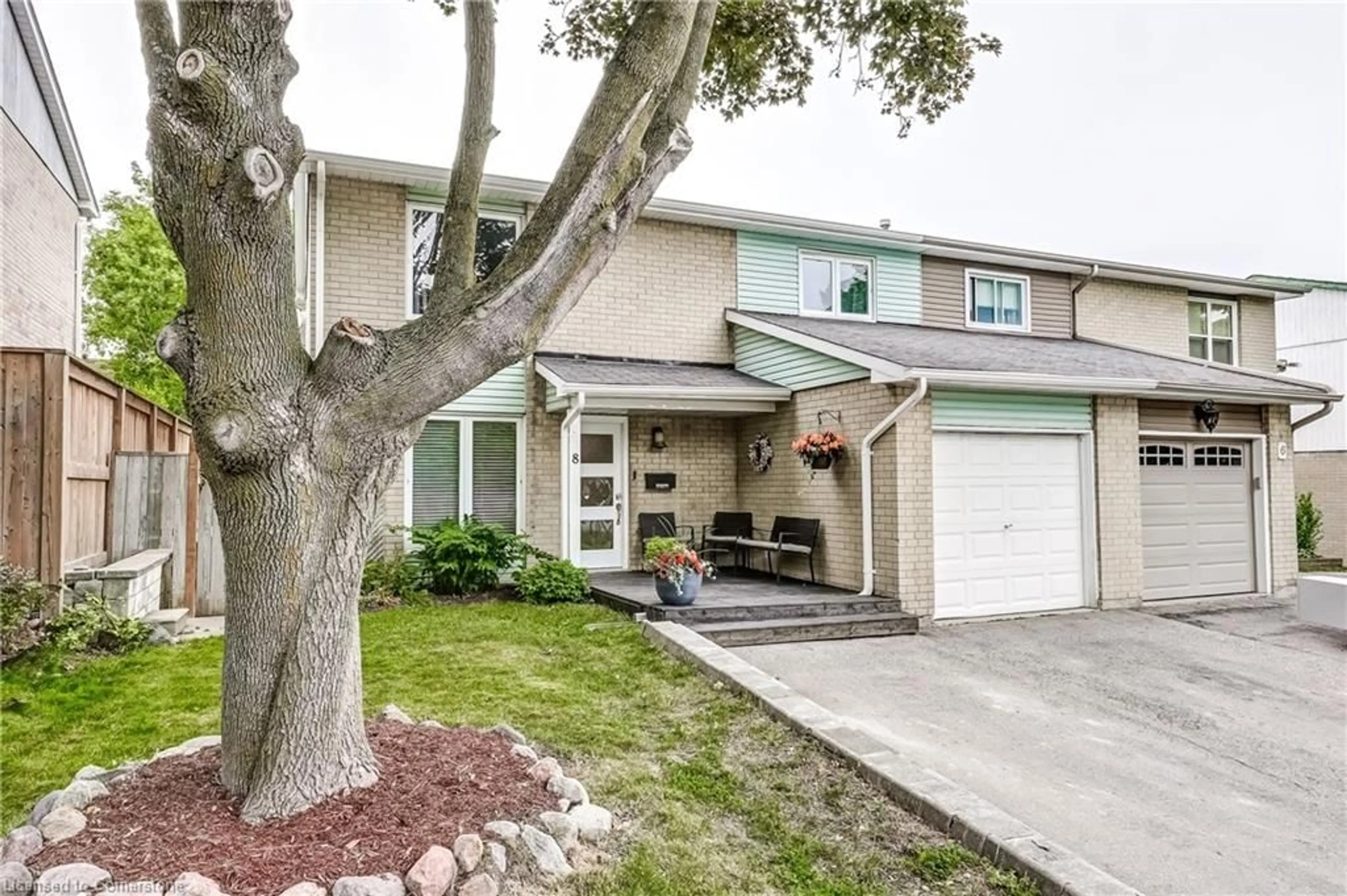 Unknown for 8 Doreen Cres, Bowmanville Ontario L1C 3W7