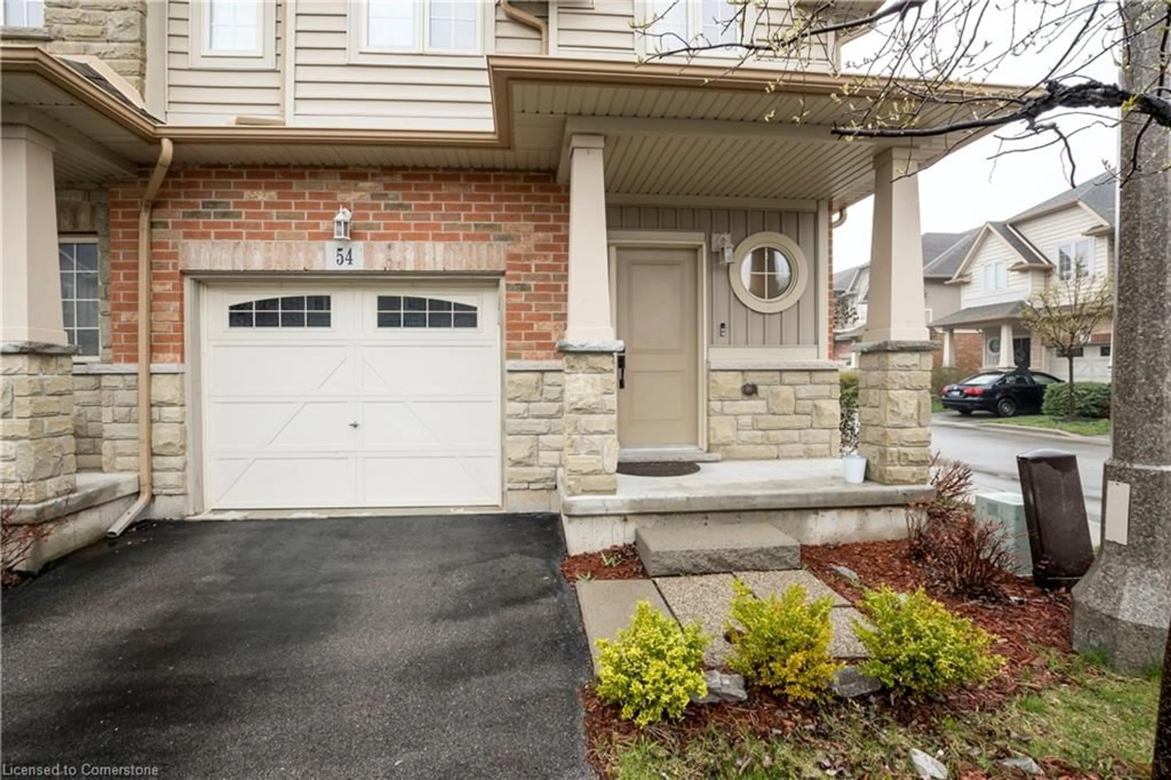Home with brick exterior material, street for 8 Lakelawn Rd #54, Grimsby Ontario L3M 0G1