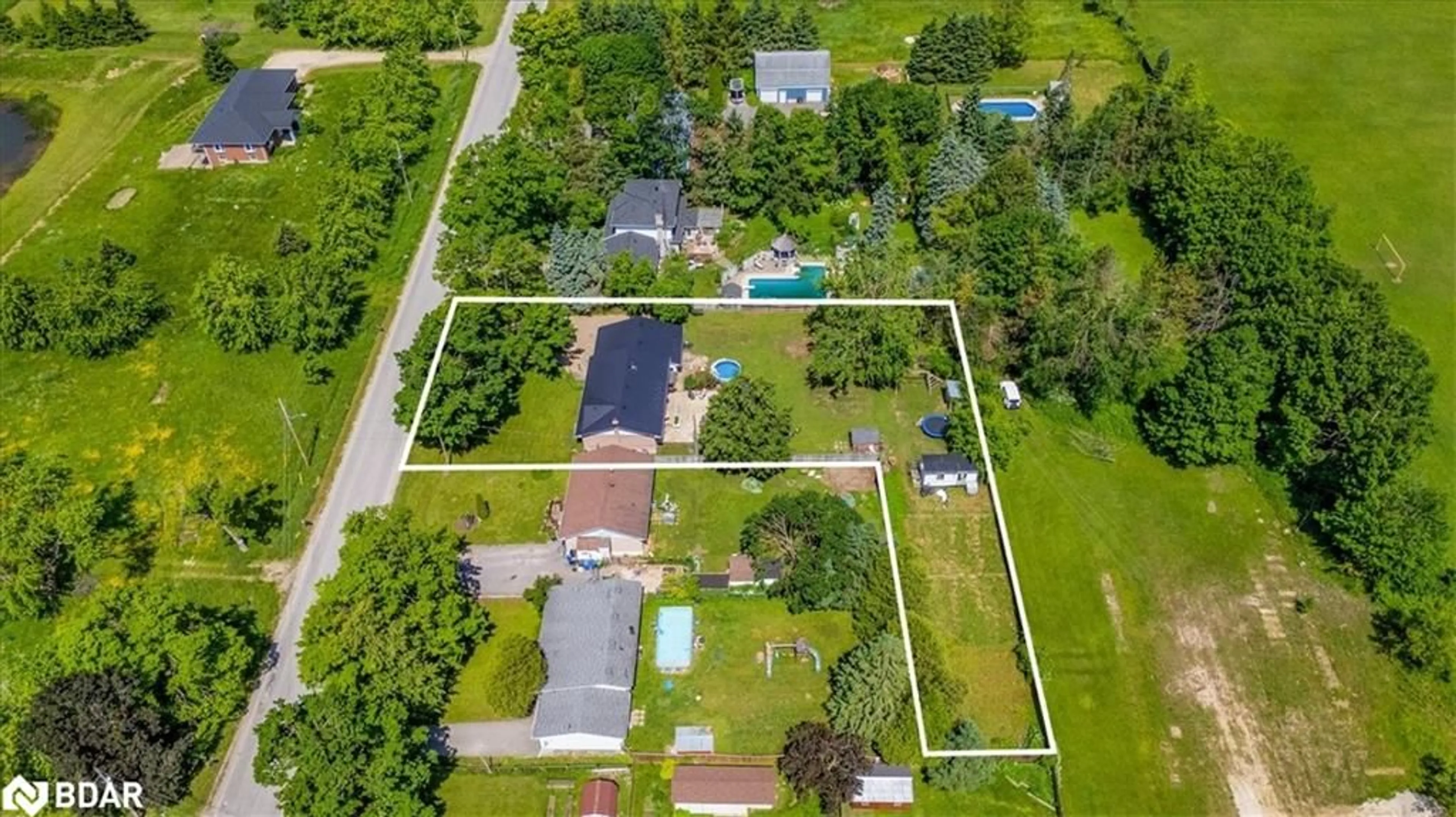 A pic from outside/outdoor area/front of a property/back of a property/a pic from drone, street for 441 Ida St, Dundalk Ontario N0C 1B0