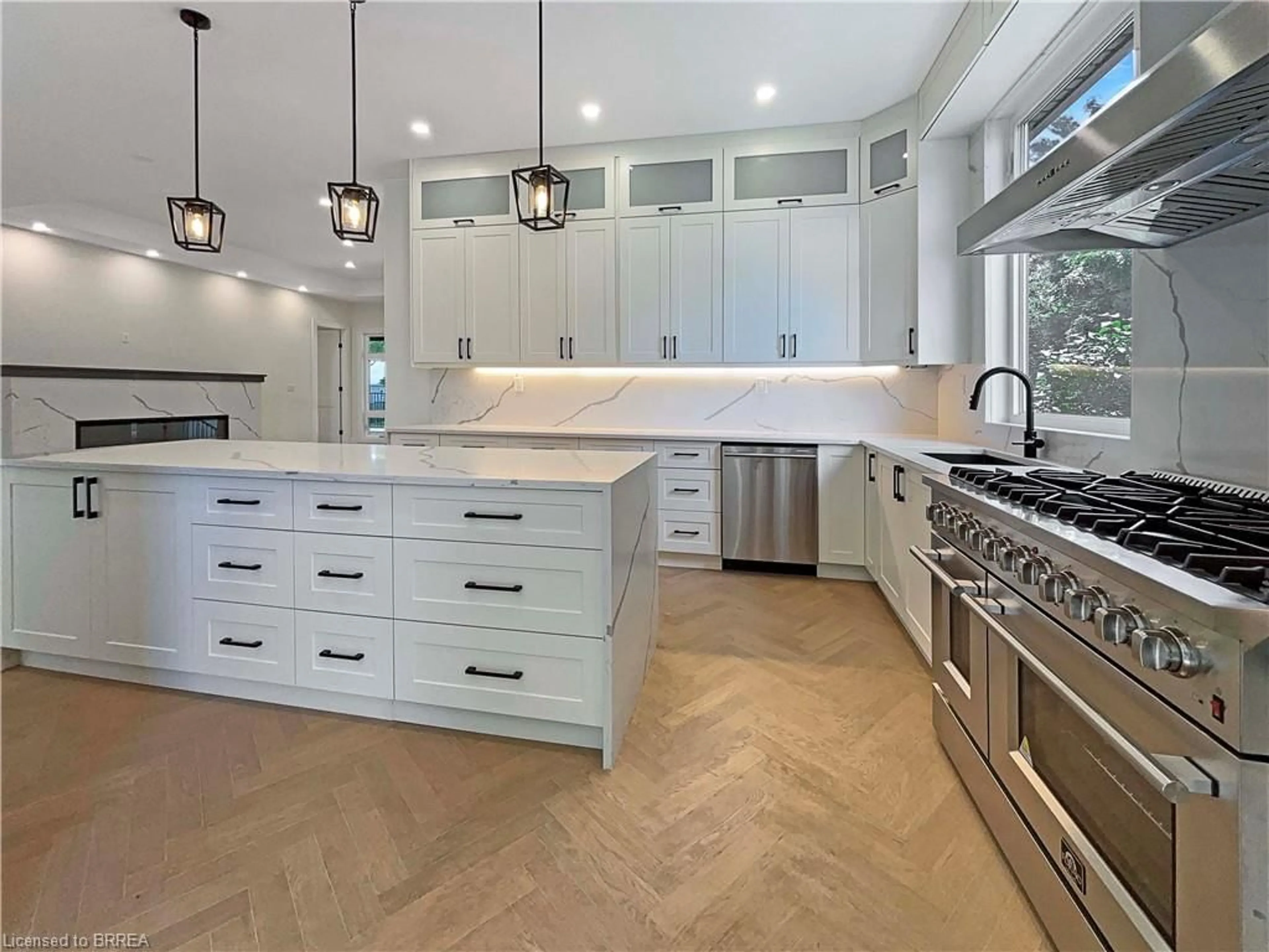 Contemporary kitchen, unknown for 232 Ellis Ave, Mount Pleasant Ontario N0E 1K0