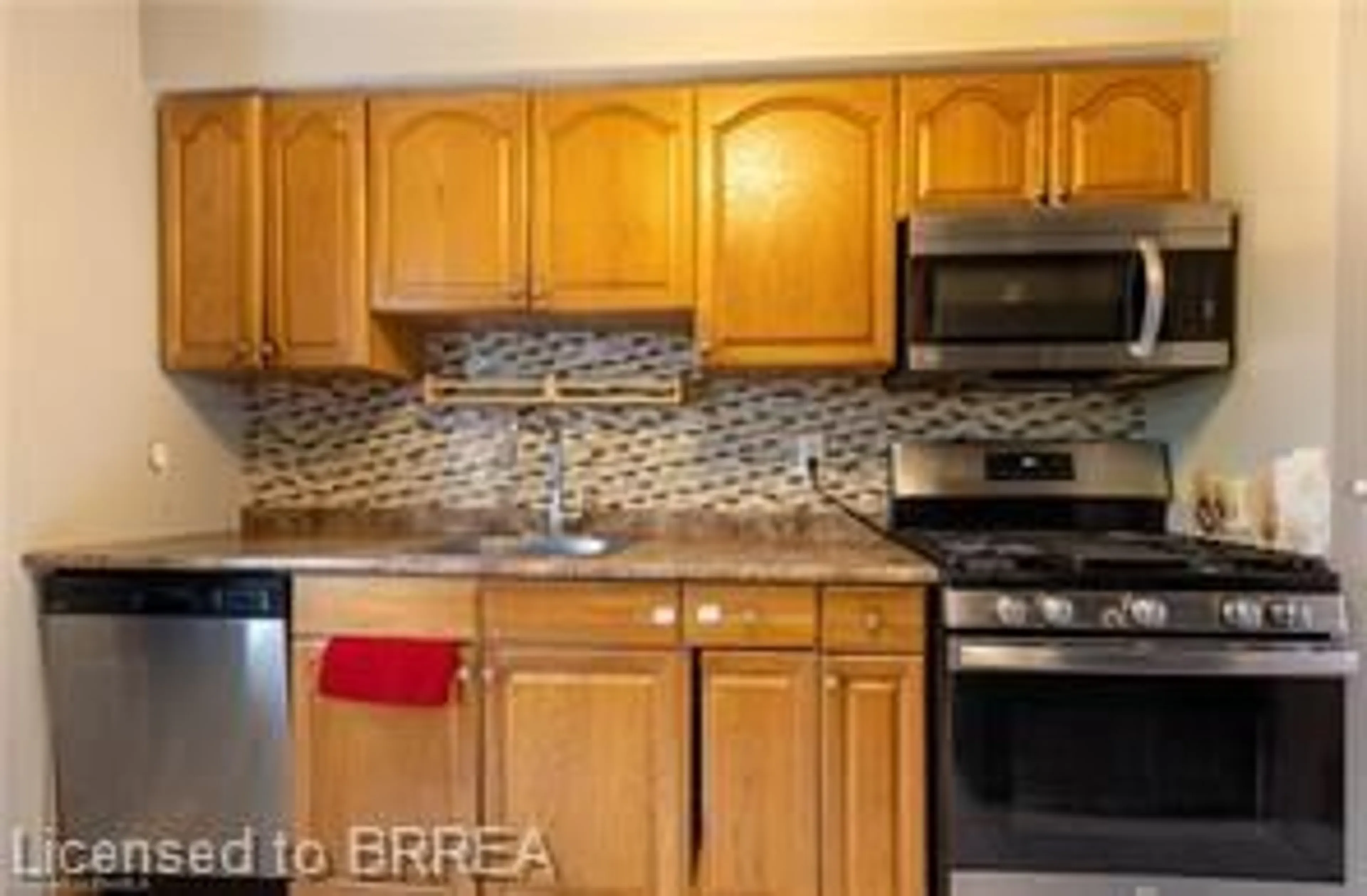 Standard kitchen, unknown for 500 Grey St #500J, Brantford Ontario N3S 7L4
