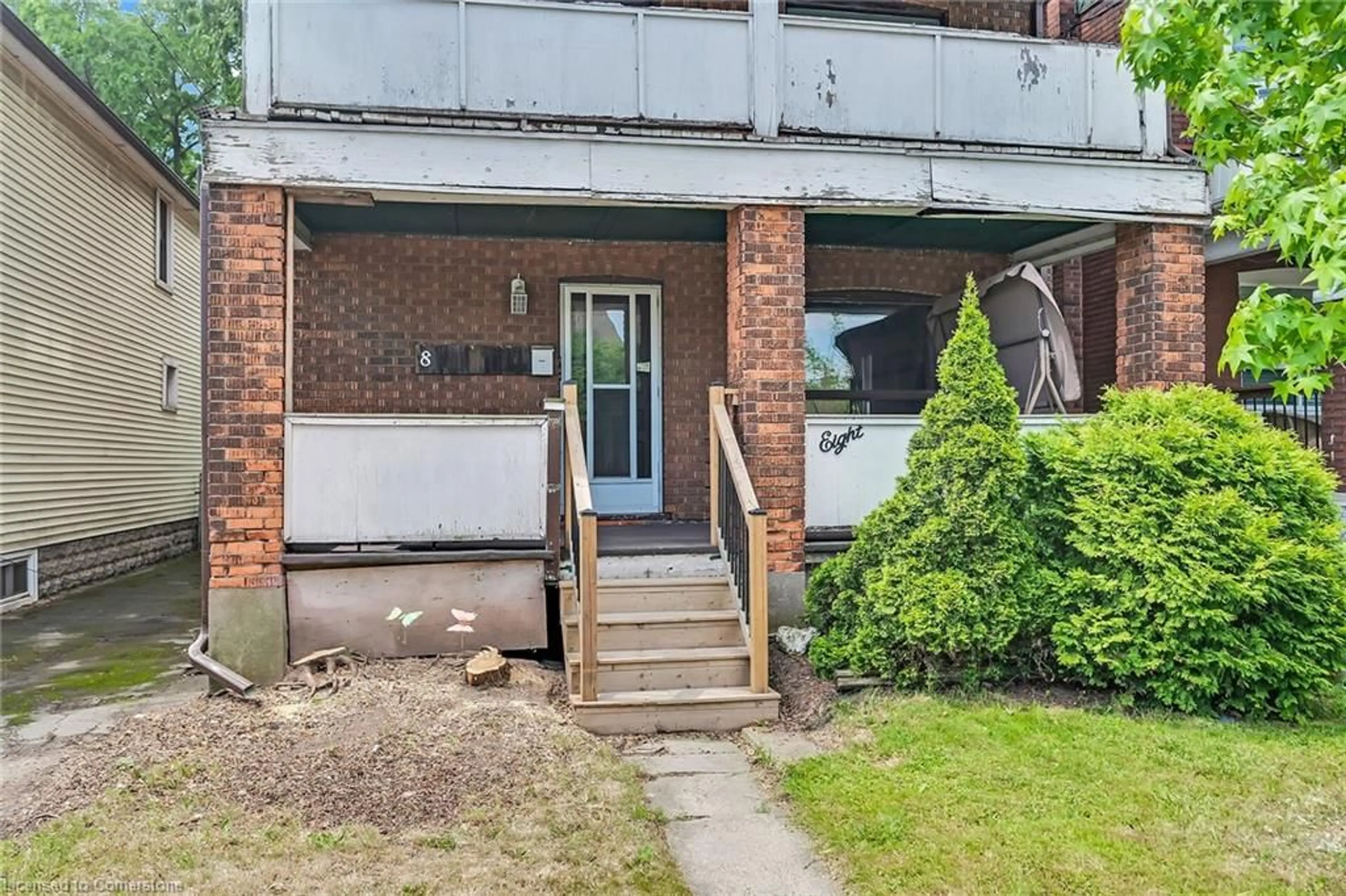 Patio, street for 8 Morris Ave, Hamilton Ontario L8L 1X7