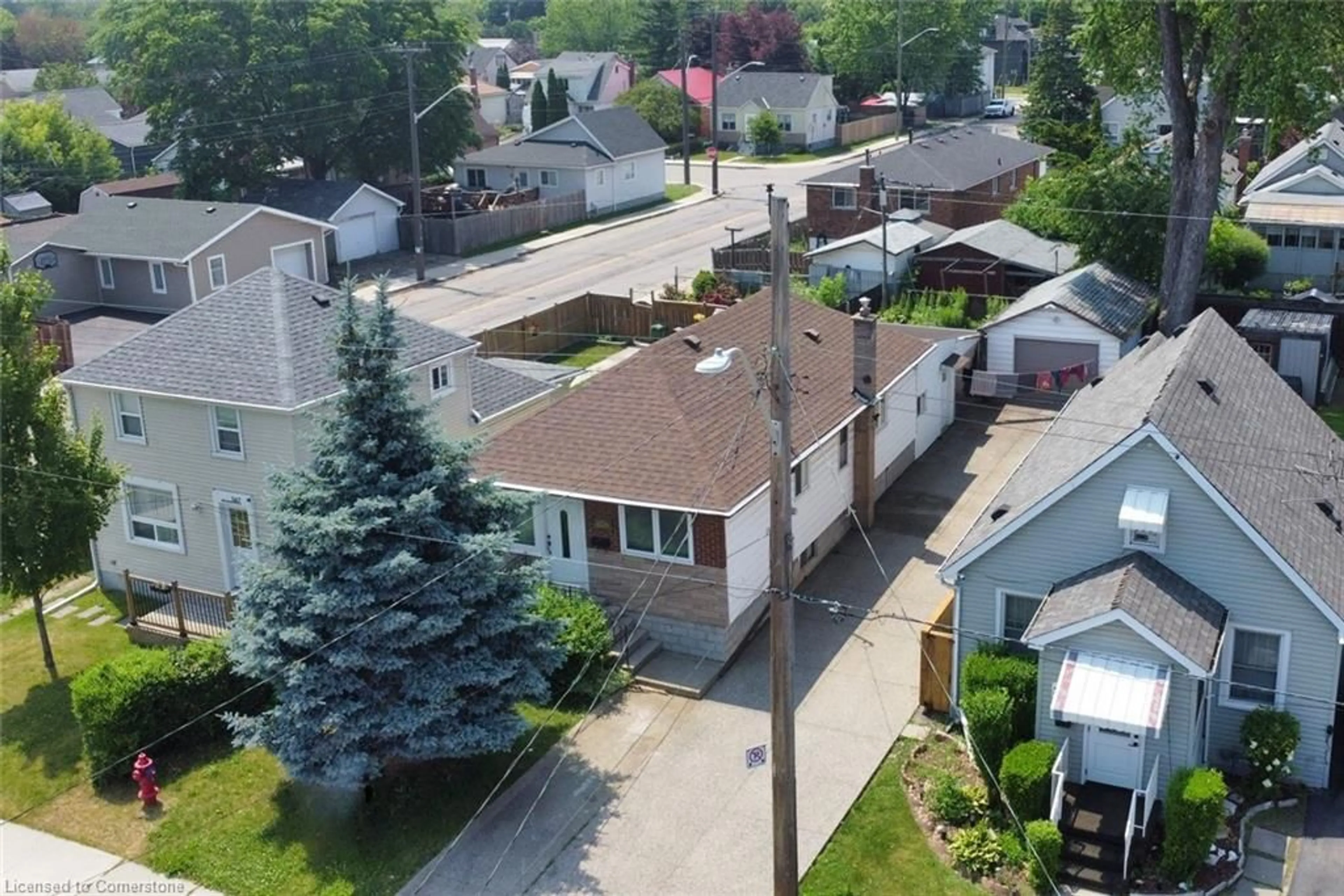 A pic from outside/outdoor area/front of a property/back of a property/a pic from drone, street for 205 Ivon Ave, Hamilton Ontario L8H 5S9