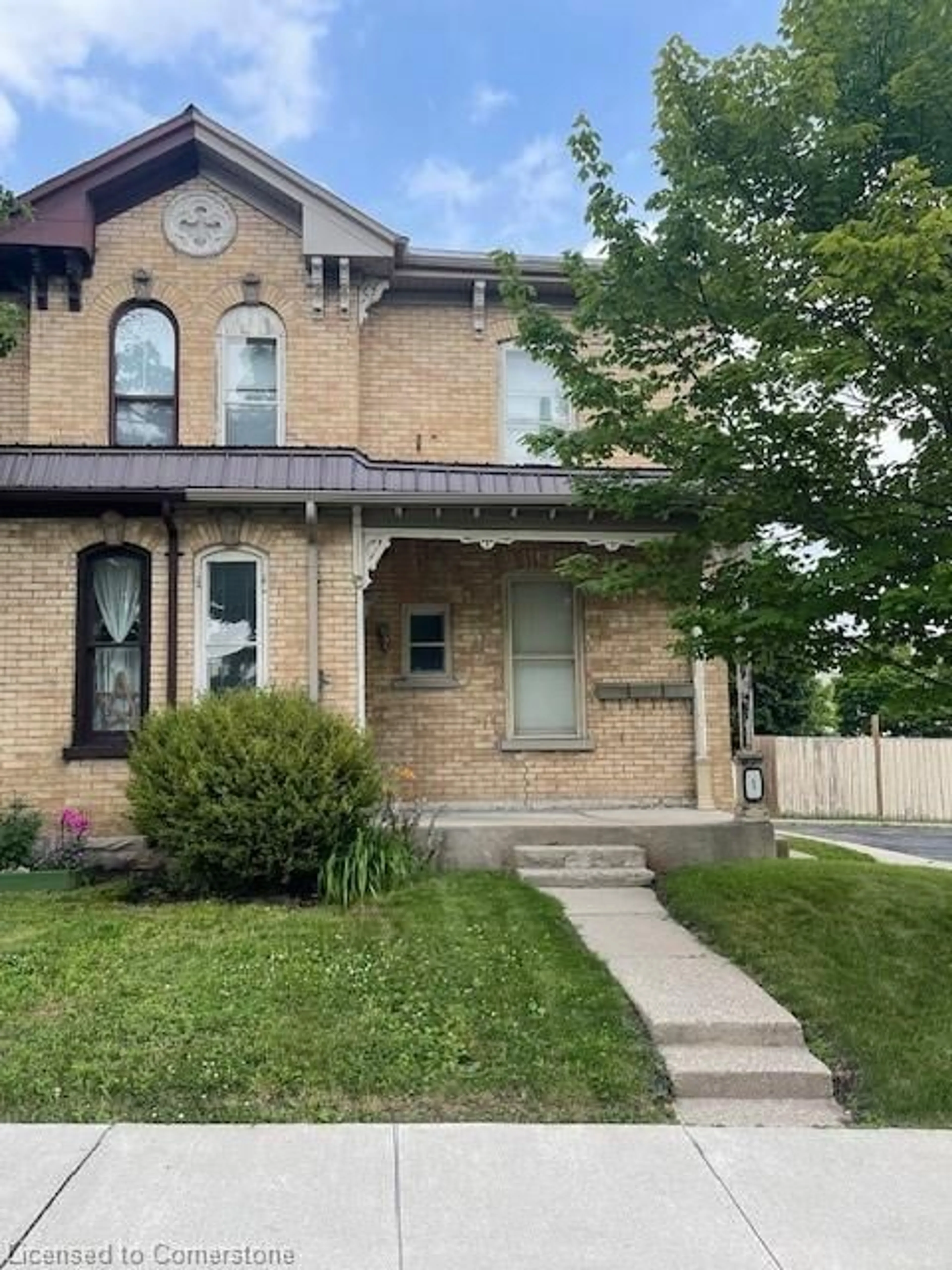 Home with brick exterior material, street for 1 Cant Ave, Cambridge Ontario N1S 2R5