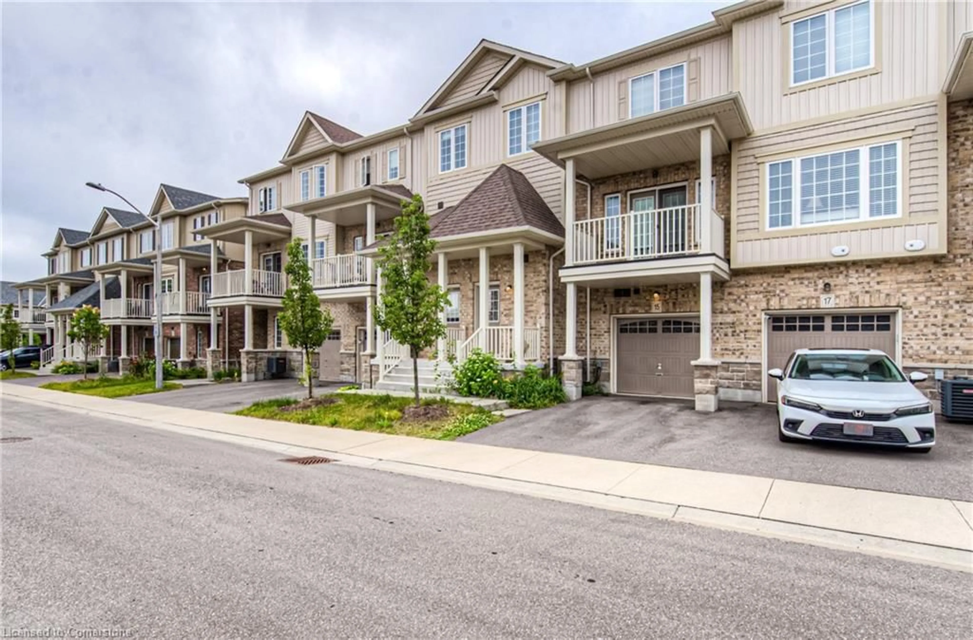 Unknown for 15 Dewberry Dr, Kitchener Ontario N2B 0A9