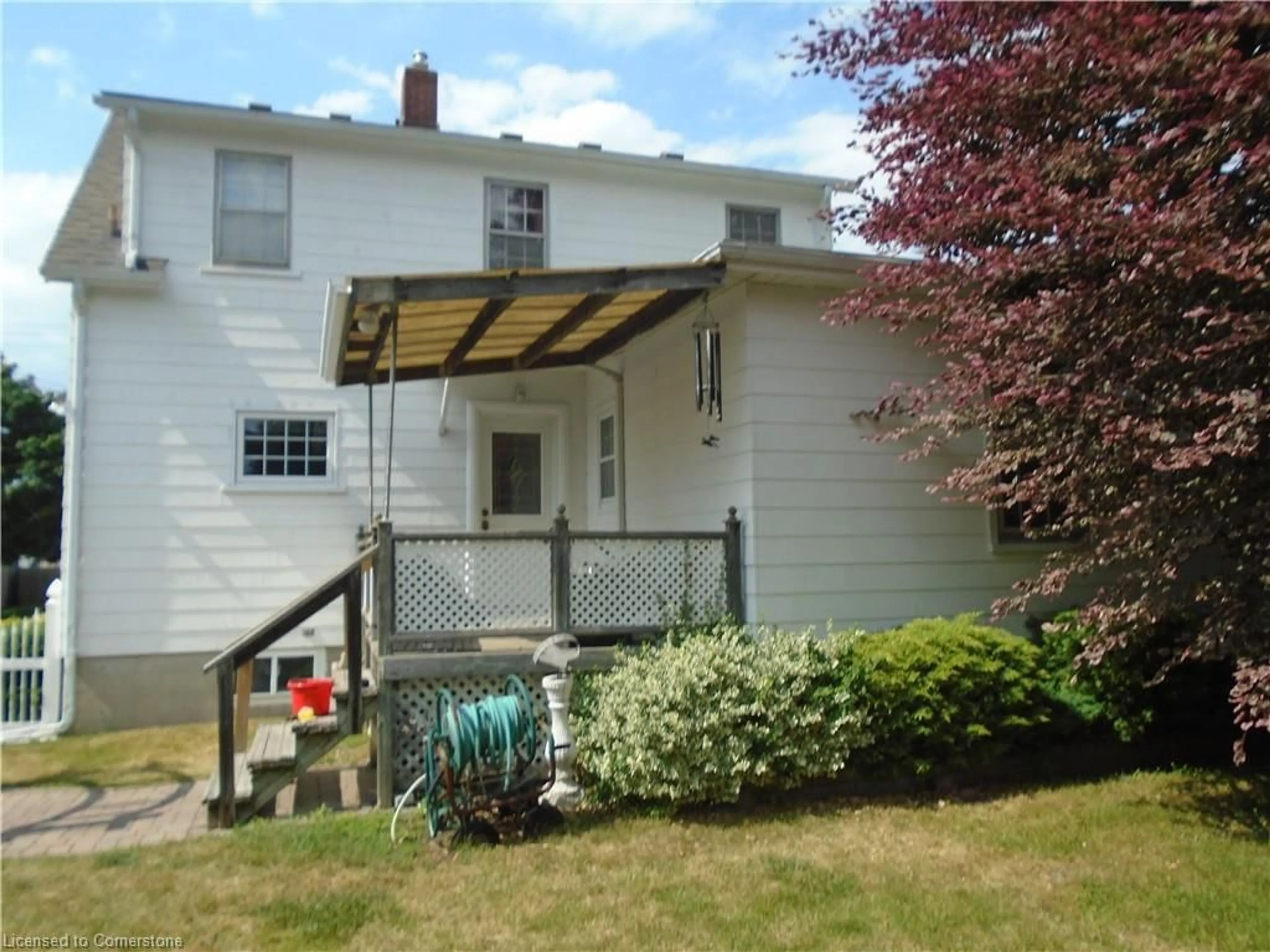 Patio, street for 84 Church St, Delhi Ontario N4B 1T4