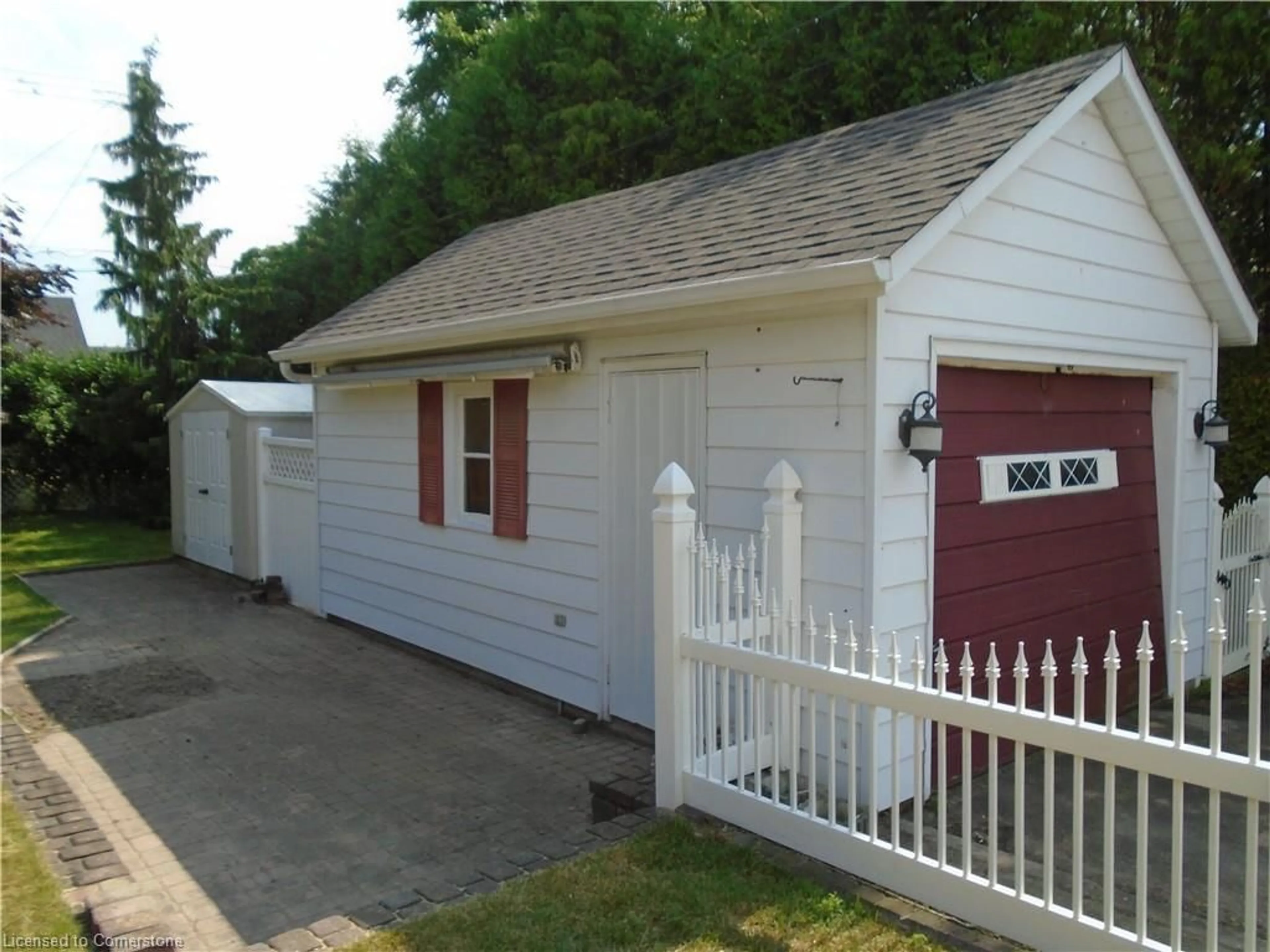 Shed for 84 Church St, Delhi Ontario N4B 1T4