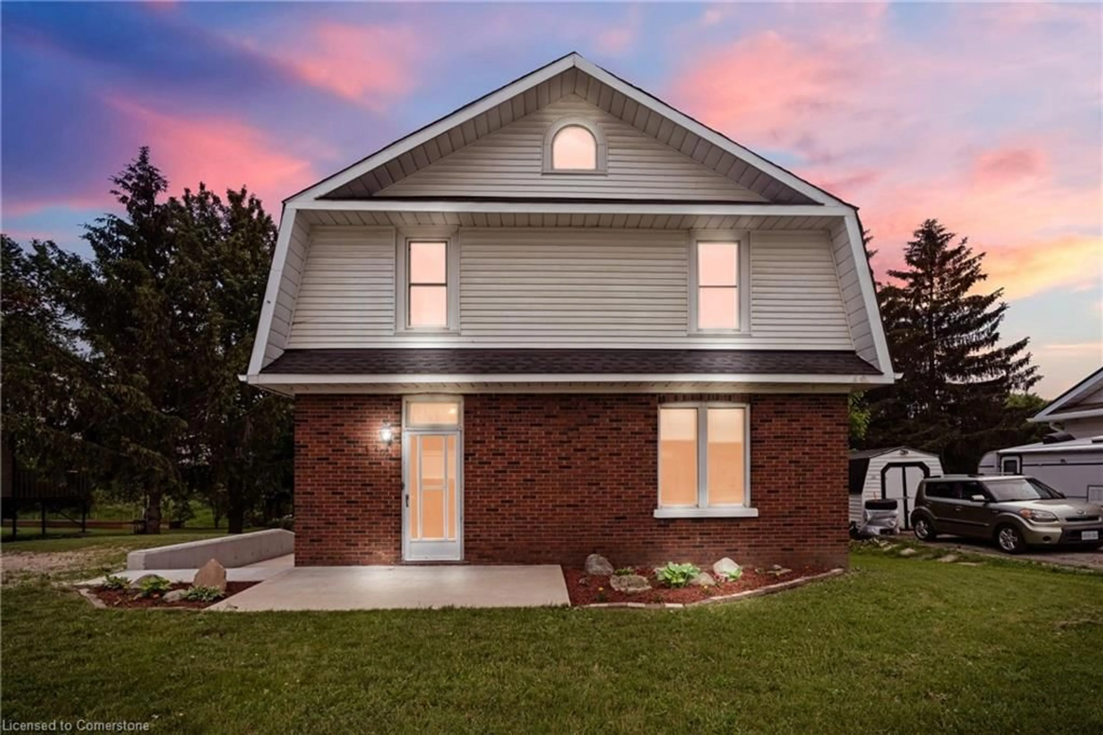Home with brick exterior material, unknown for 200 Elora St, Harriston Ontario N0G 1Z0