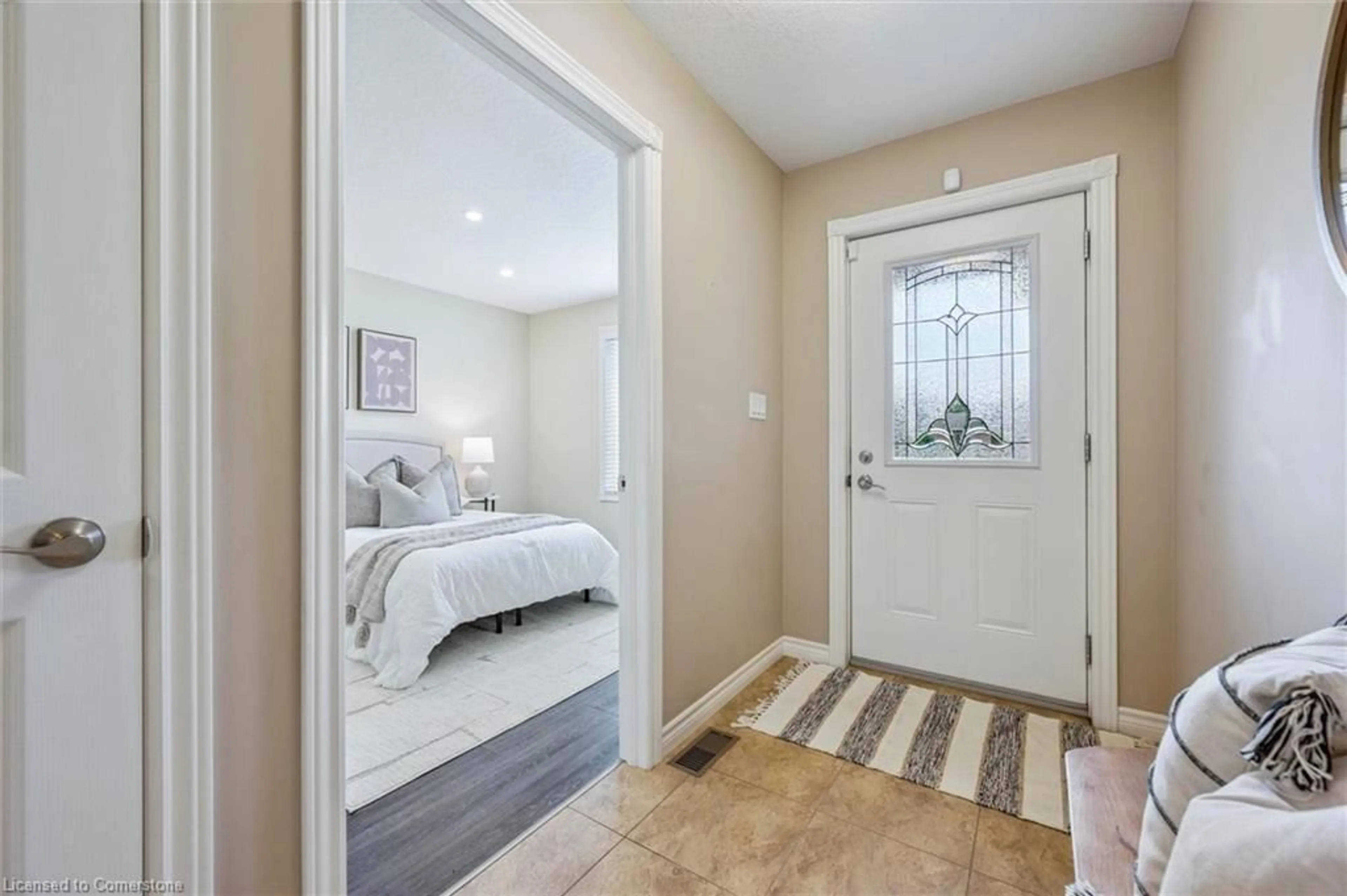 Indoor entryway for 410 Catherine St, Wingham Ontario N0G 2W0