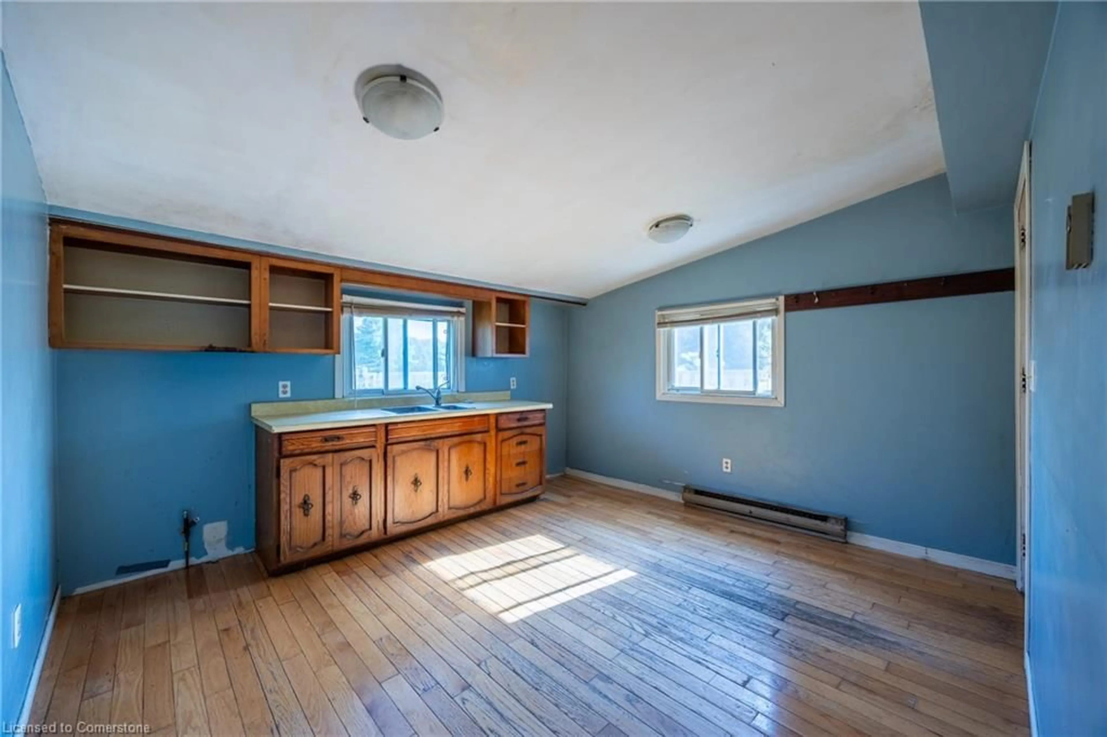 A pic of a room for 895 Windham Road 11, Delhi Ontario N4B 2W5