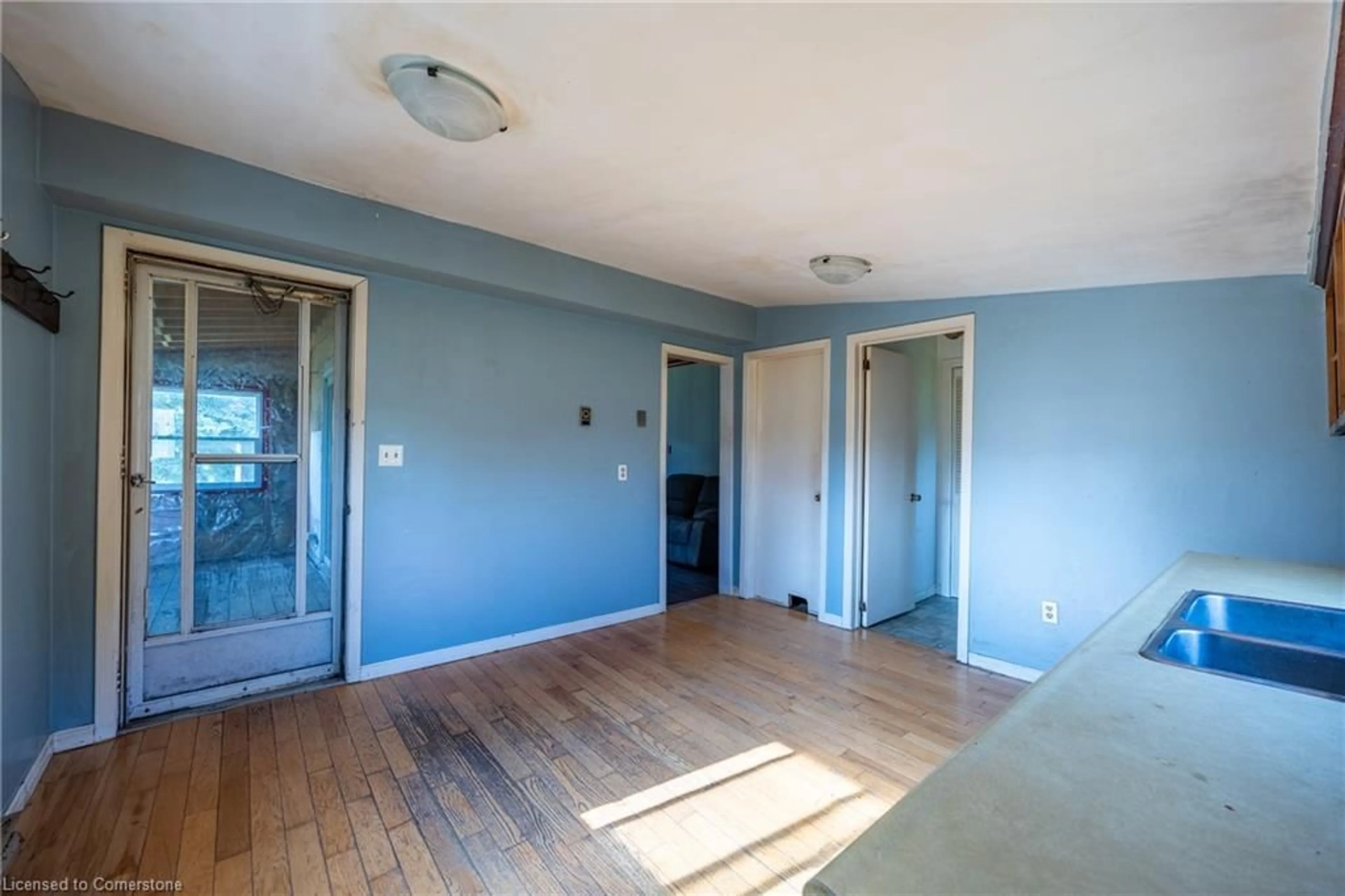 A pic of a room for 895 Windham Road 11, Delhi Ontario N4B 2W5