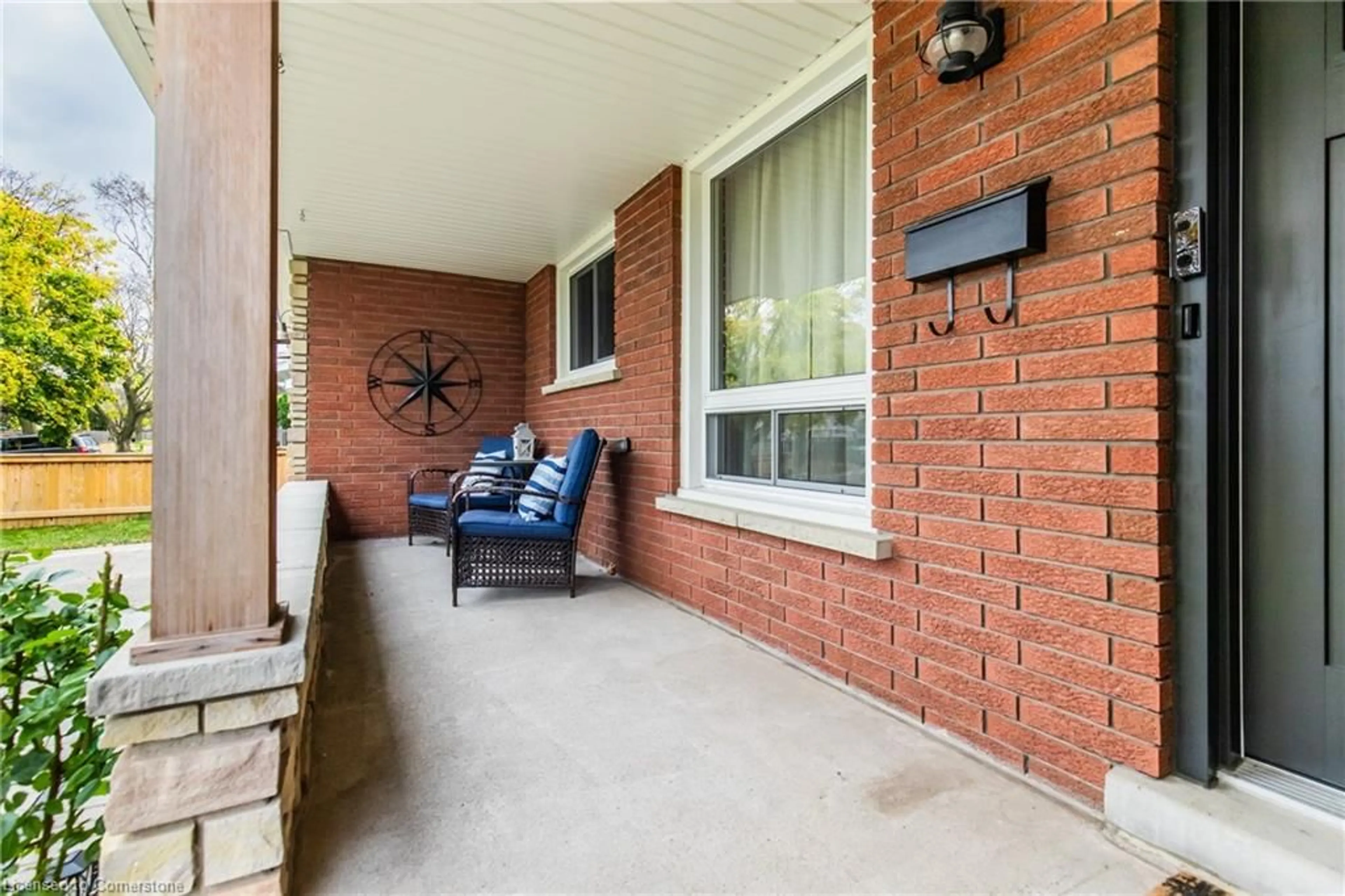 Patio, street for 49 Royal Manor Dr, St. Catharines Ontario L2M 4L2