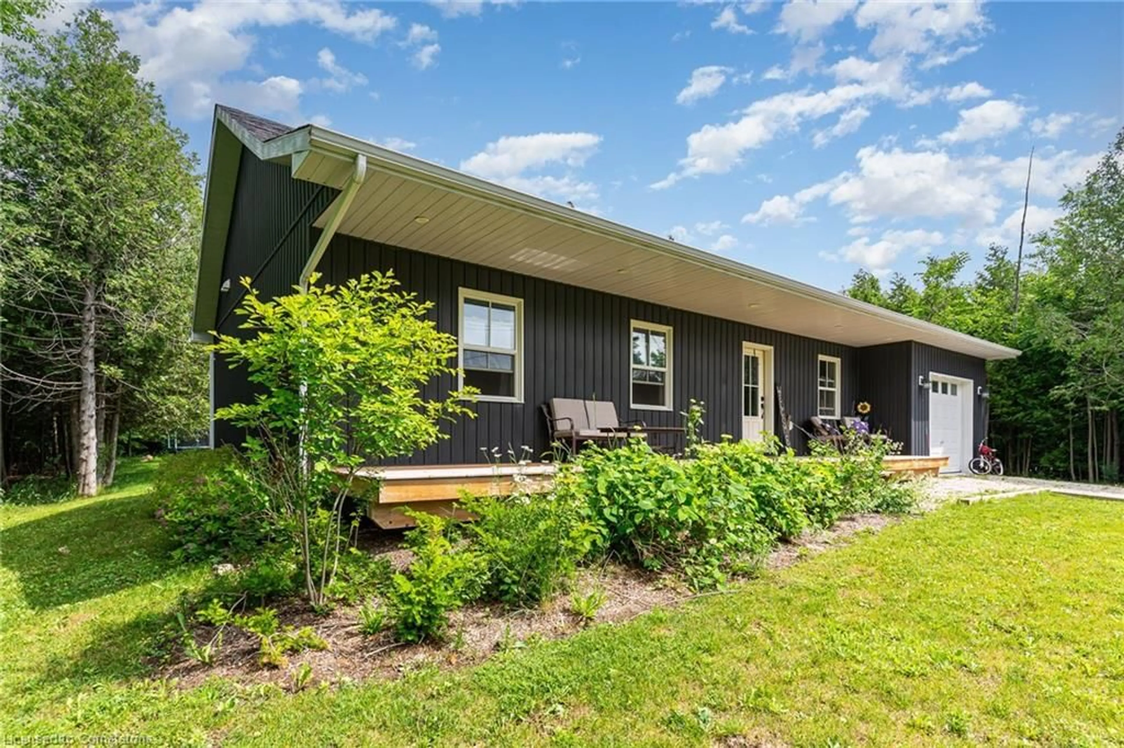 Unknown for 135 Sir Williams Lane Lane, Grey Highlands Ontario N0C 1E0