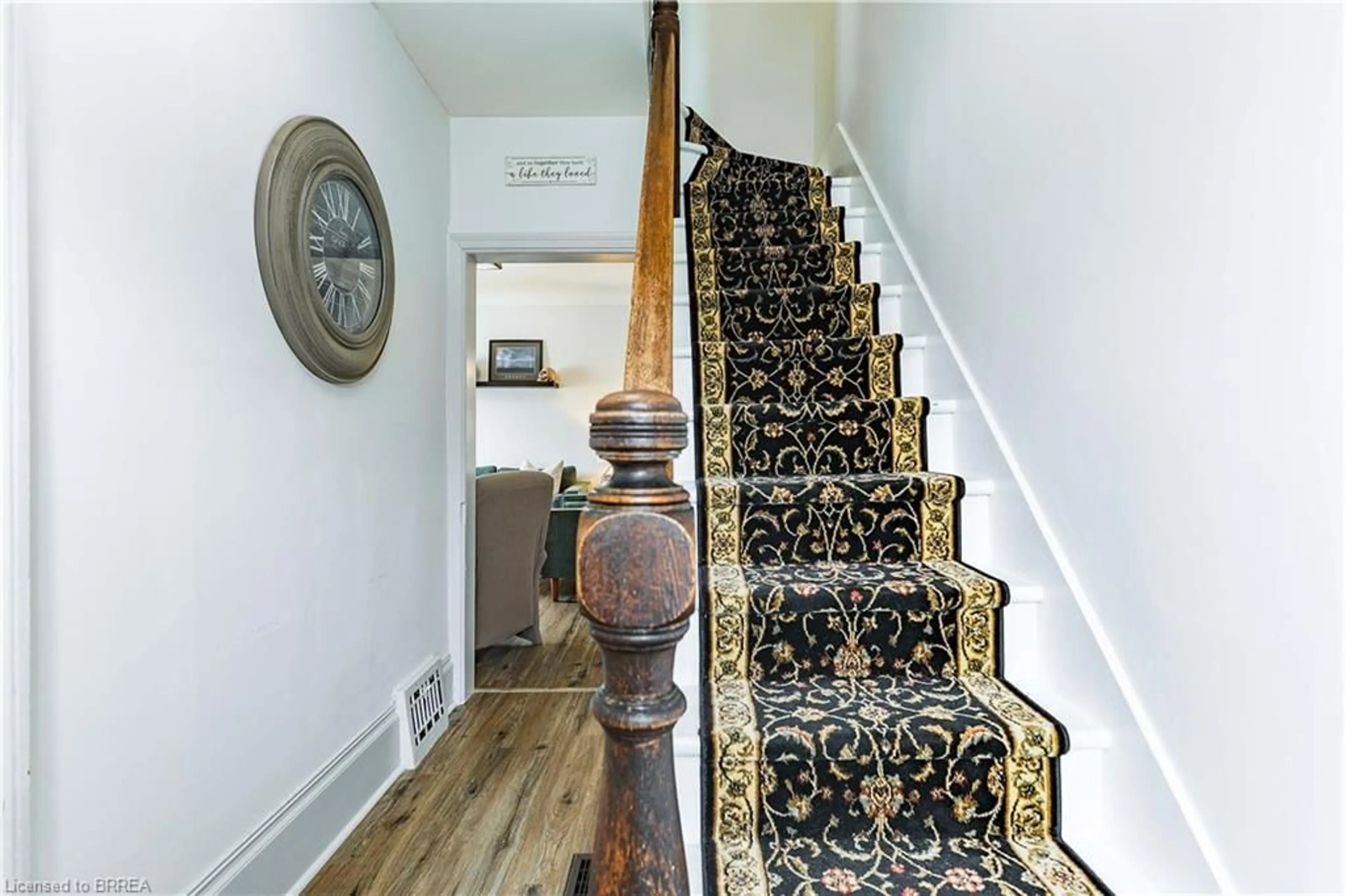Stairs for 197 Clarence St, Brantford Ontario N3R 3T2