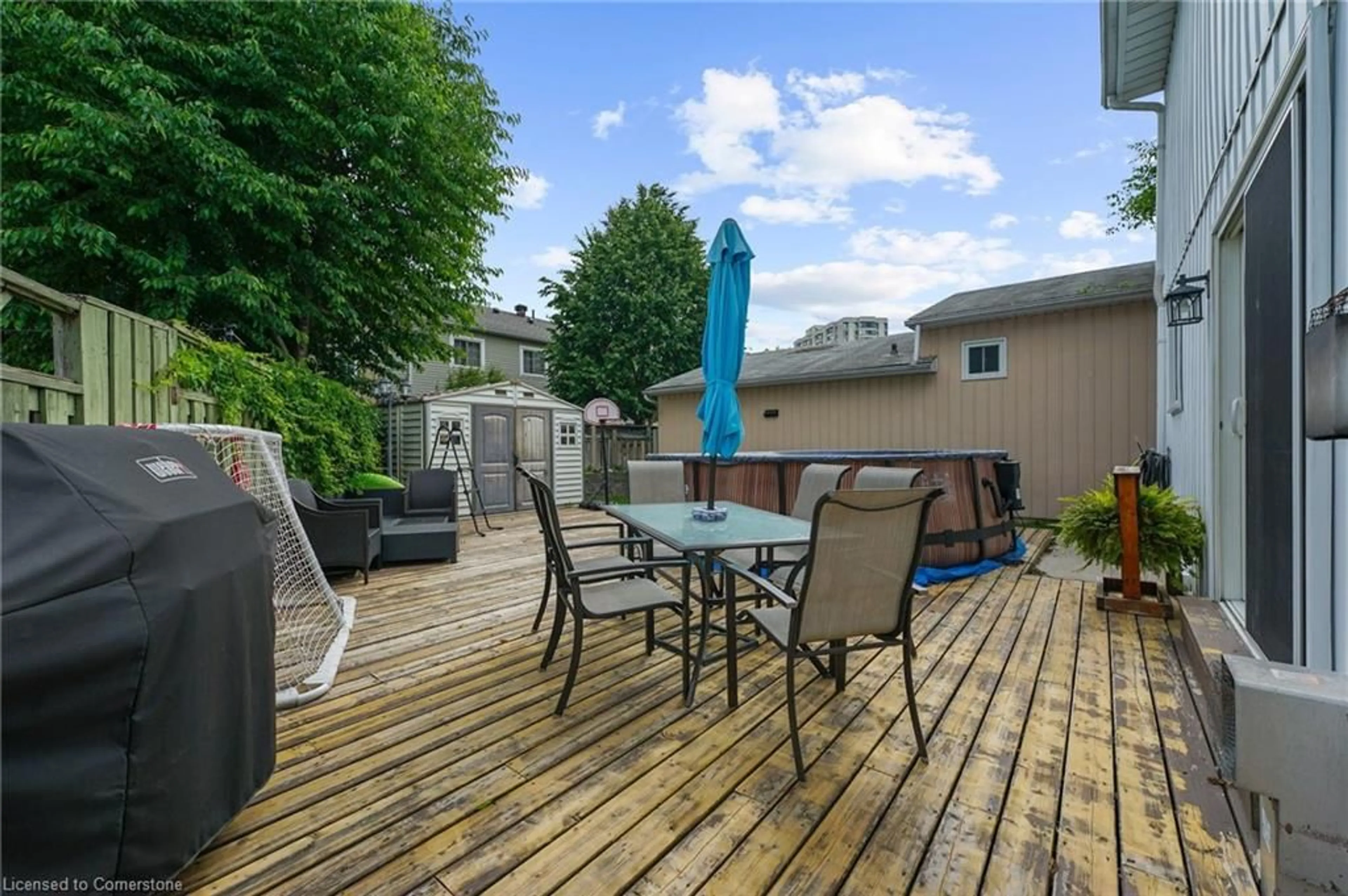 Patio, street for 23 Huntingwood Cres, Brampton Ontario L6S 1S5