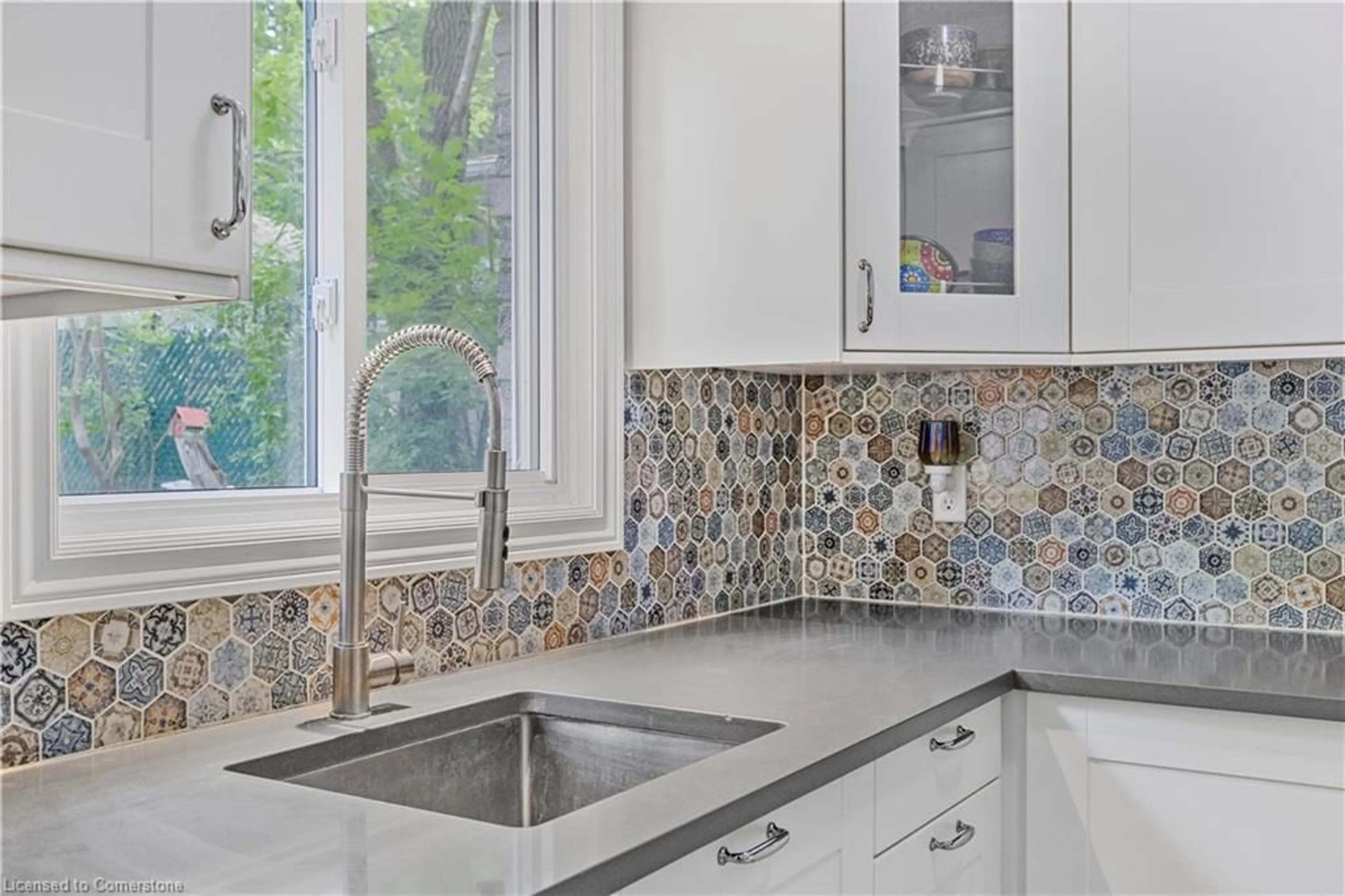 Contemporary kitchen, ceramic/tile floor for 163 Woodside Ave, Cambridge Ontario N1S 3X5