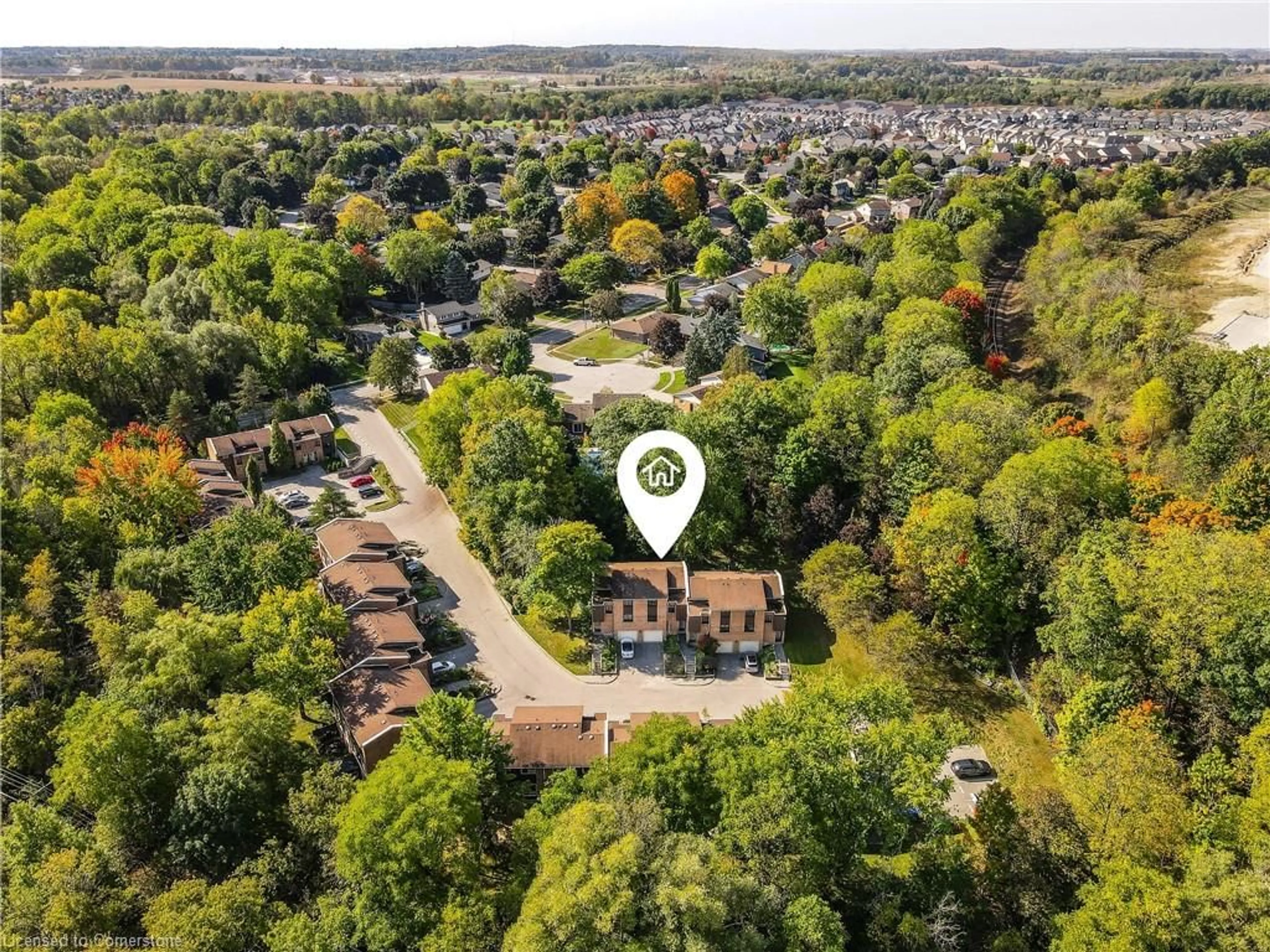 A pic from outside/outdoor area/front of a property/back of a property/a pic from drone, street for 220 Salisbury Ave #28, Cambridge Ontario N1S 1K5