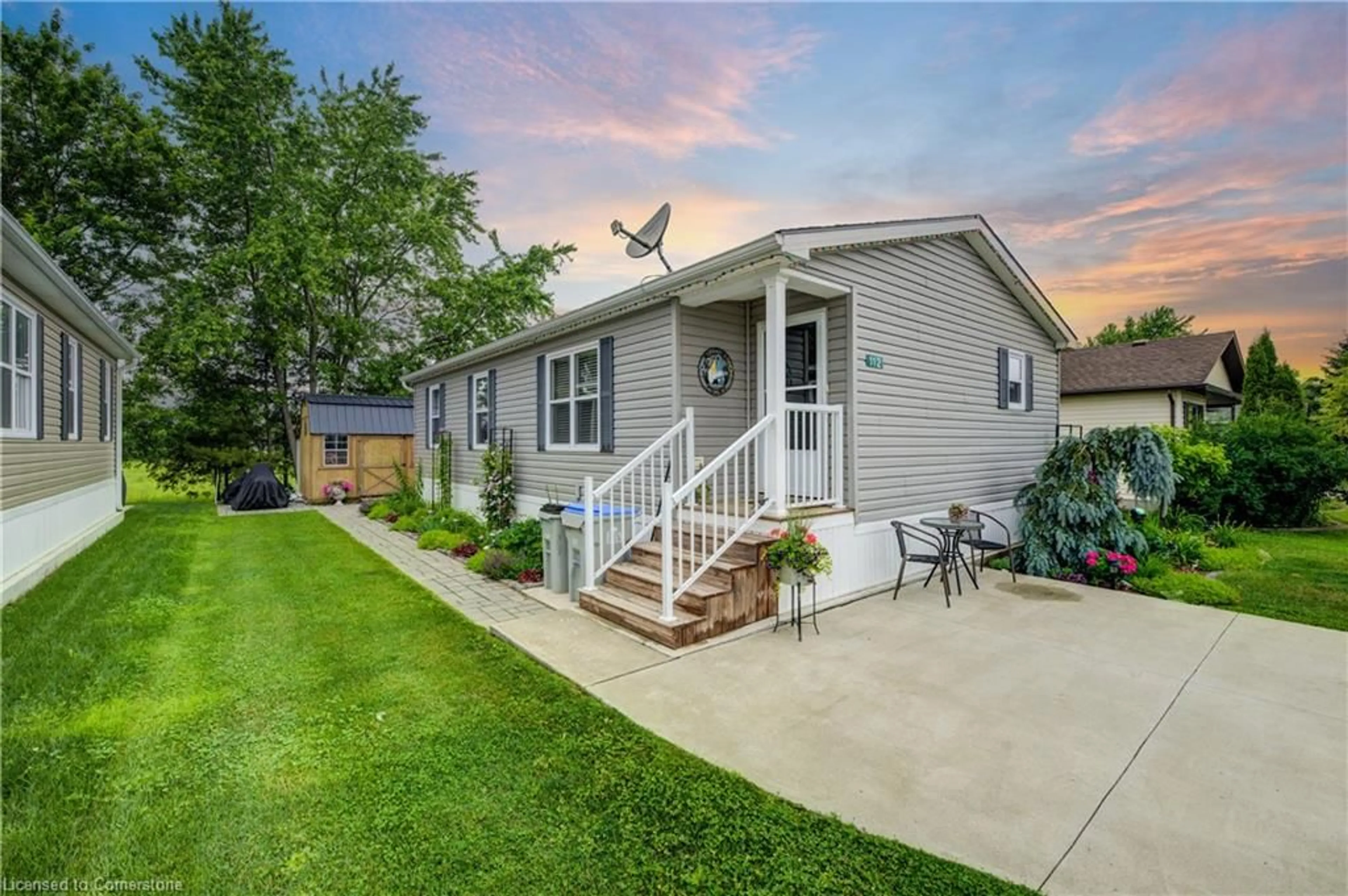 Home with vinyl exterior material, street for 112 Meadowview Lane, Listowel Ontario N4W 3G8