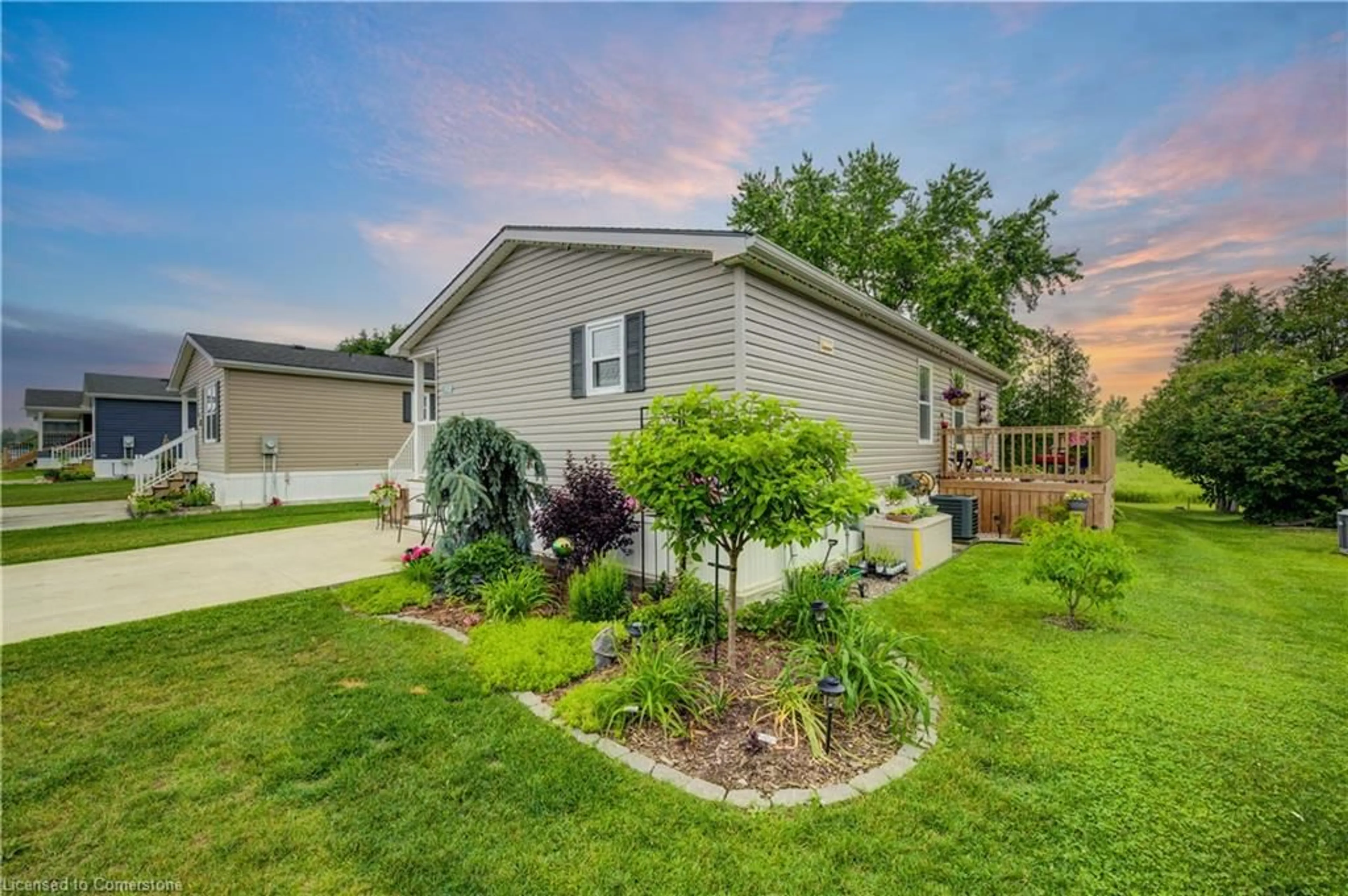 Home with vinyl exterior material, water/lake/river/ocean view for 112 Meadowview Lane, Listowel Ontario N4W 3G8