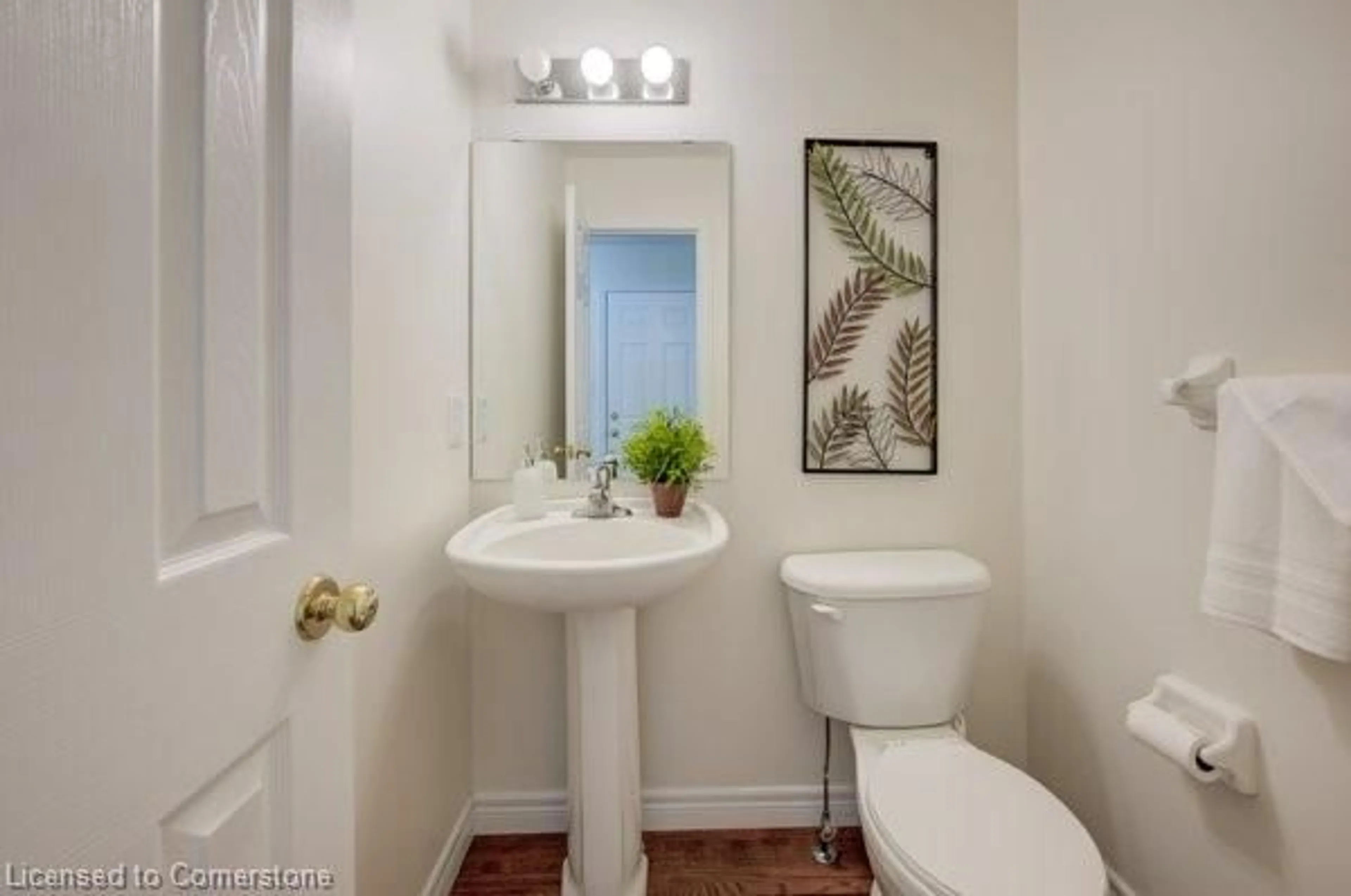Standard bathroom, ceramic/tile floor for 160 Brenneman Ave, Baden Ontario N3A 4N1