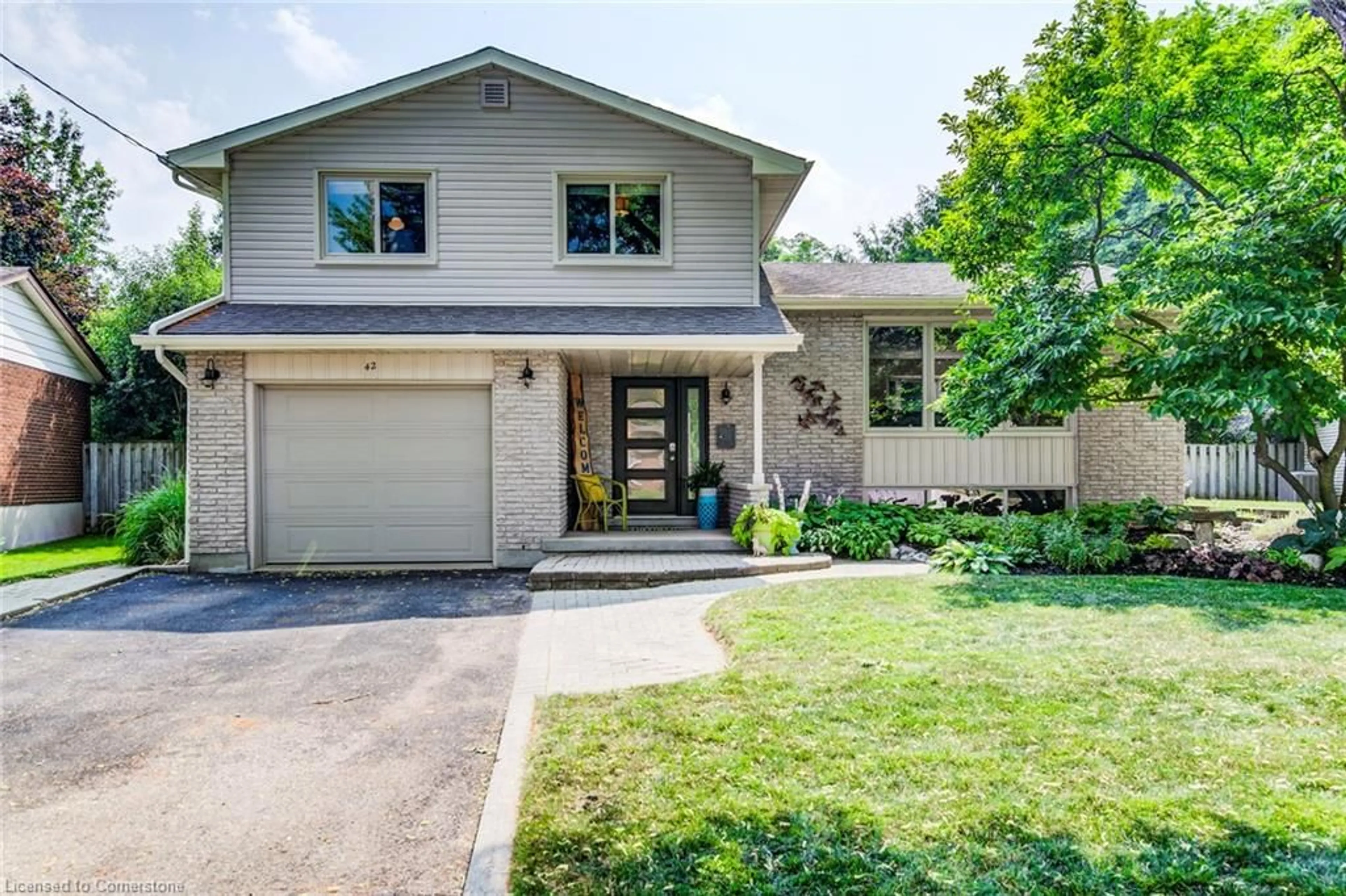 Home with brick exterior material, street for 42 Windsor St, Guelph Ontario N1E 3N2