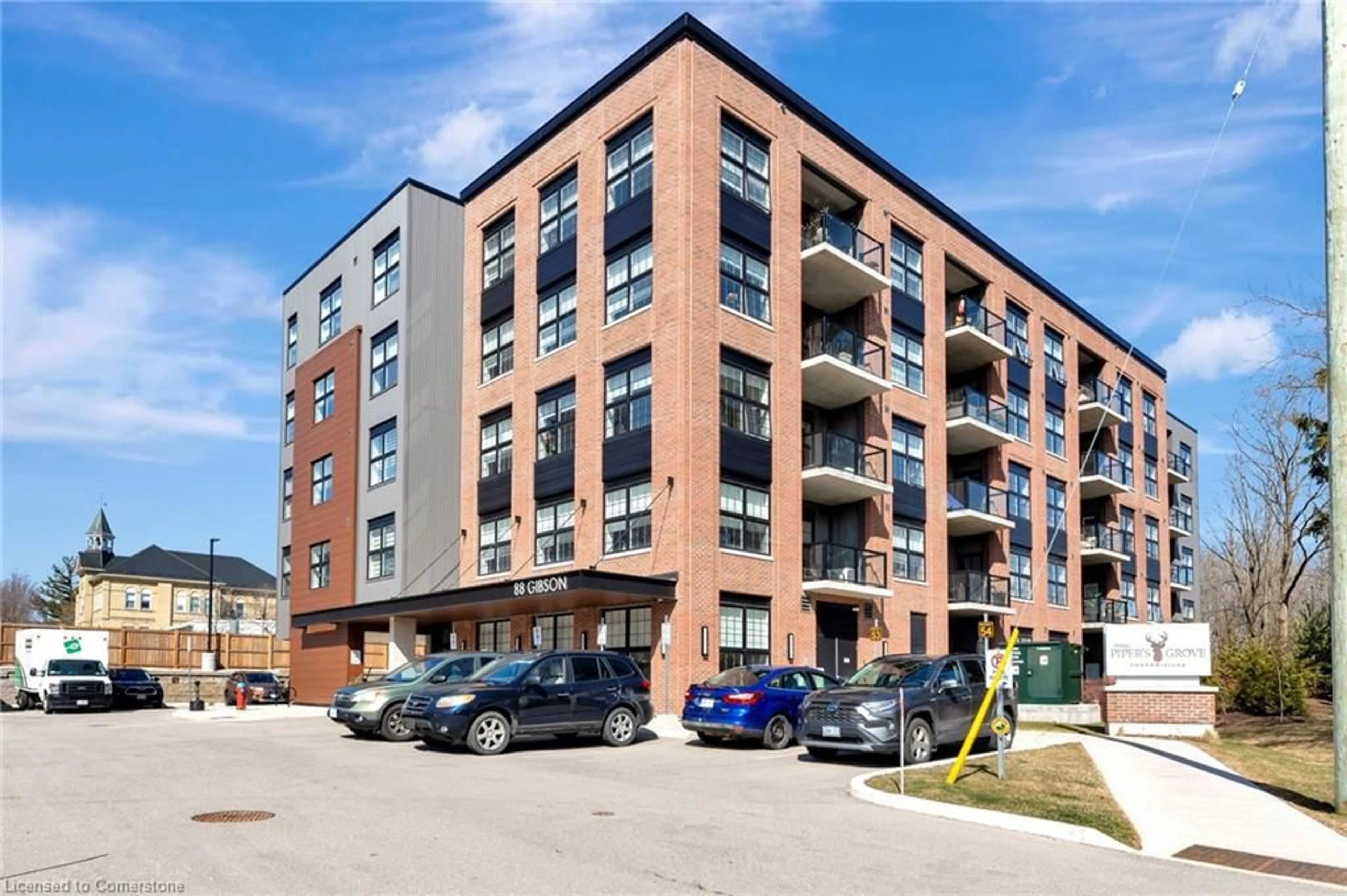 A pic from outside/outdoor area/front of a property/back of a property/a pic from drone, building for 88 Gibson St #407, Ayr Ontario N0B 1E0