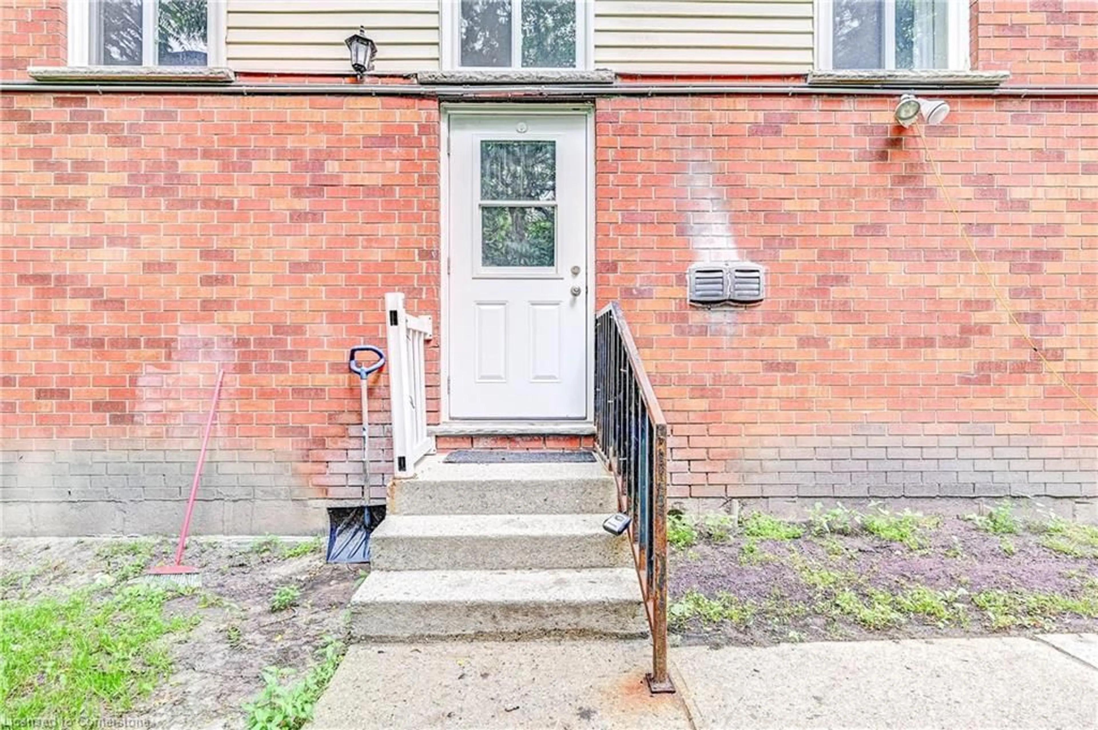 Unknown for 119 Cedar St #15, Kitchener Ontario N2G 3L6