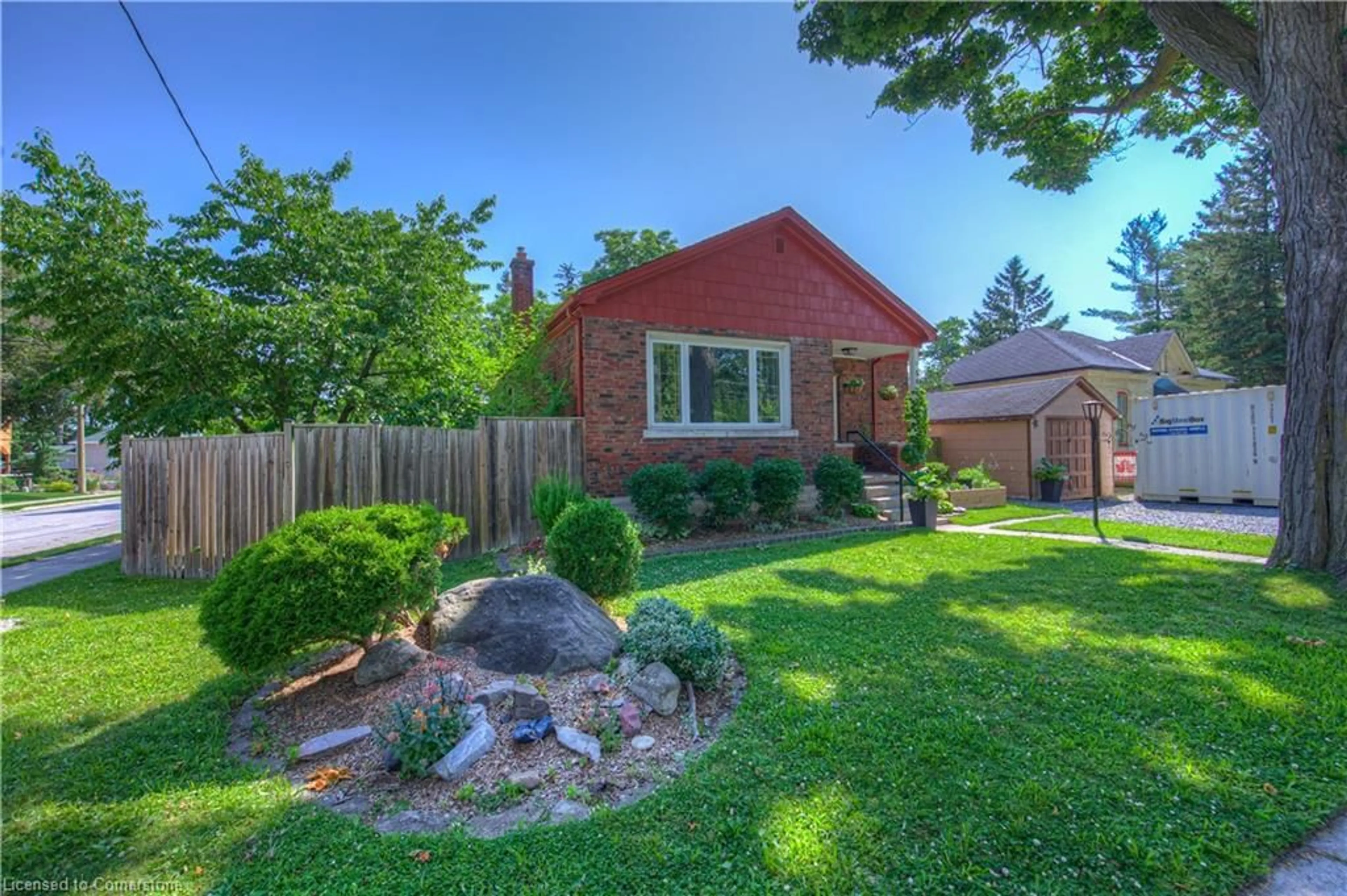 Home with brick exterior material, street for 14 Myrtle Ave, Cambridge Ontario N1S 2R9