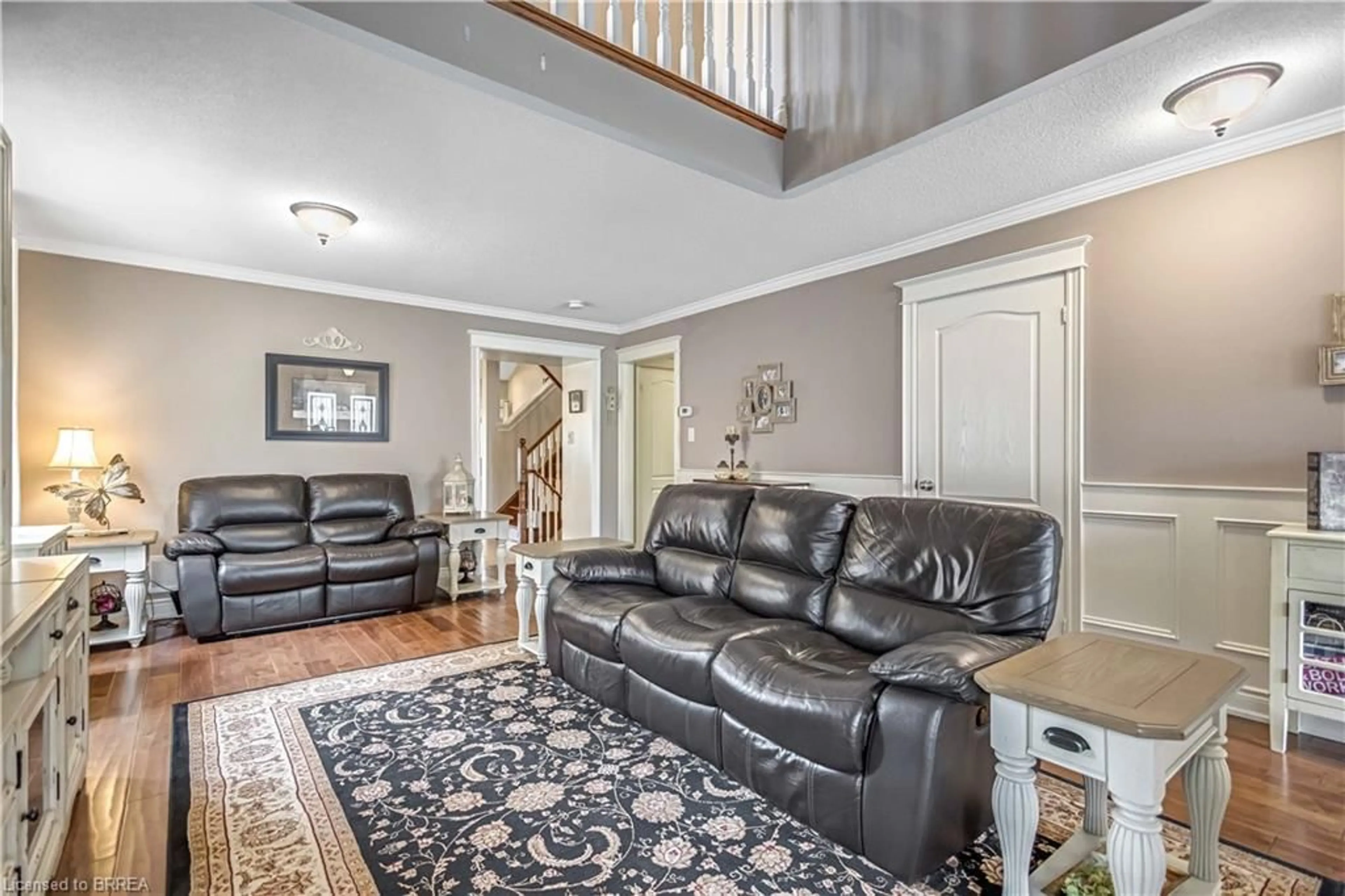Living room with furniture, unknown for 42 Davidson Crt, Brantford Ontario N3S 0C6