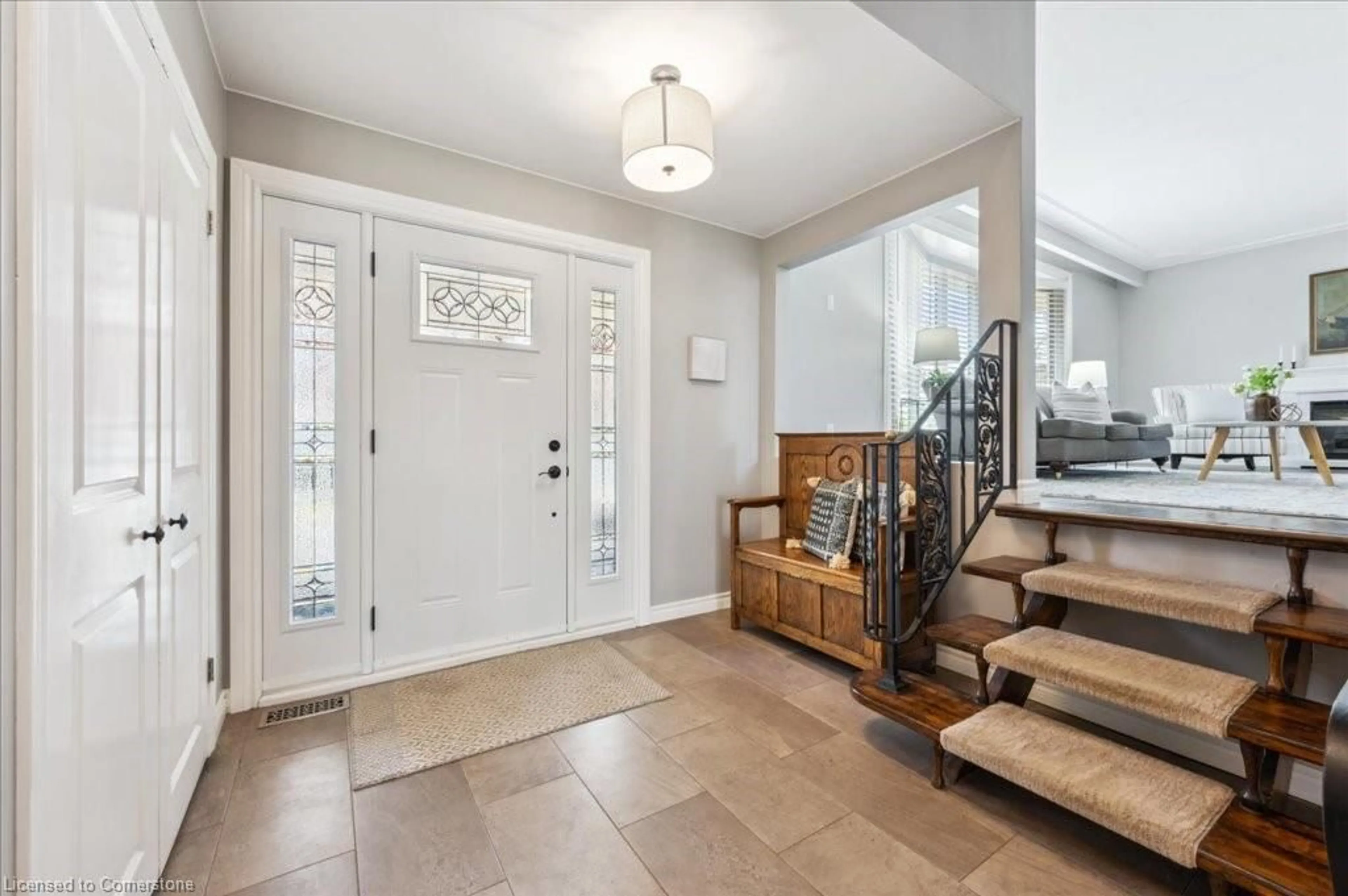 Indoor entryway for 34 Strathcona Cres, Kitchener Ontario N2B 2W6