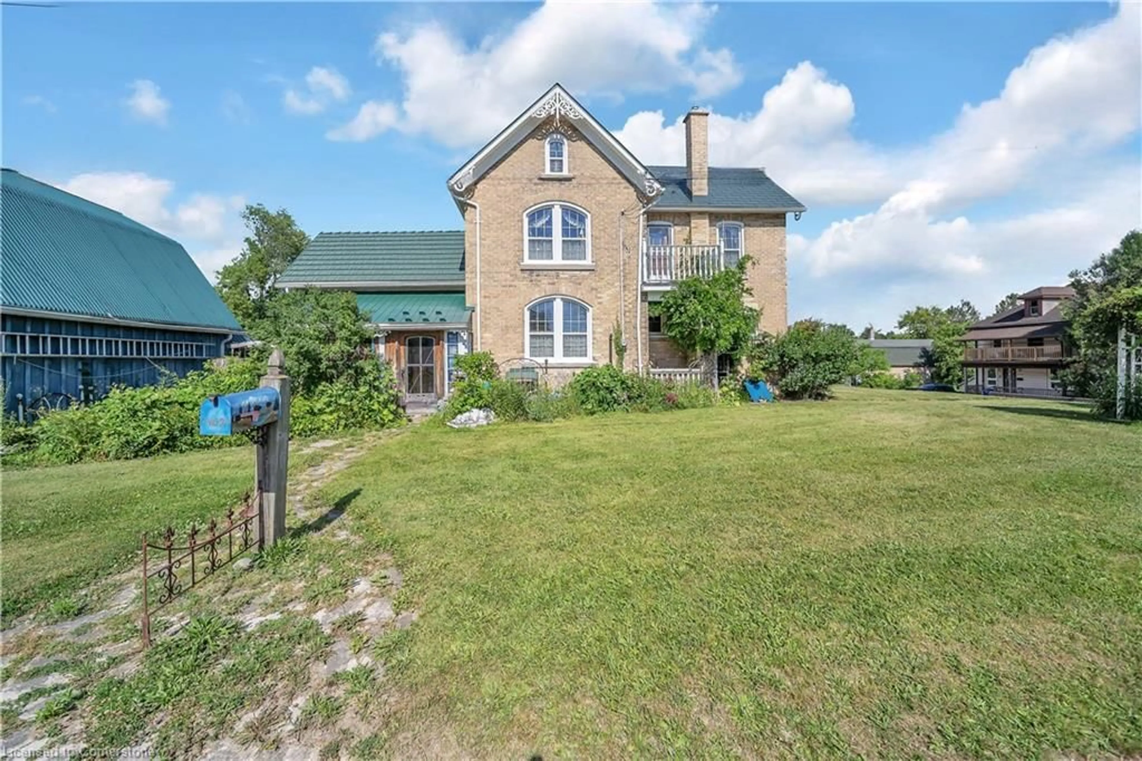 A pic from outside/outdoor area/front of a property/back of a property/a pic from drone, building for 402 Lambton St, Durham Ontario N0G 1R0
