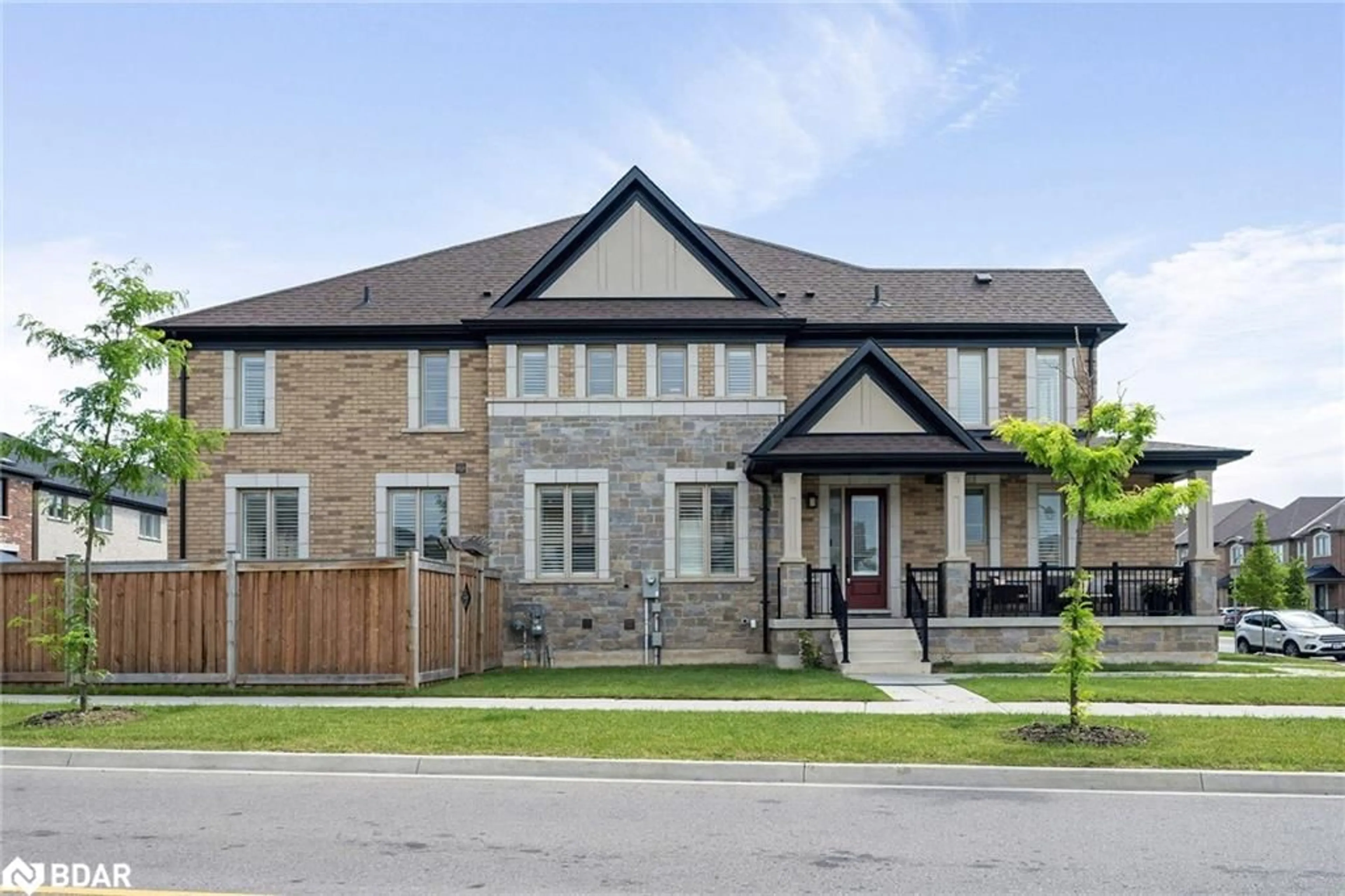 Home with brick exterior material, street for 628 Beam Crt, Milton Ontario L9E 1L3