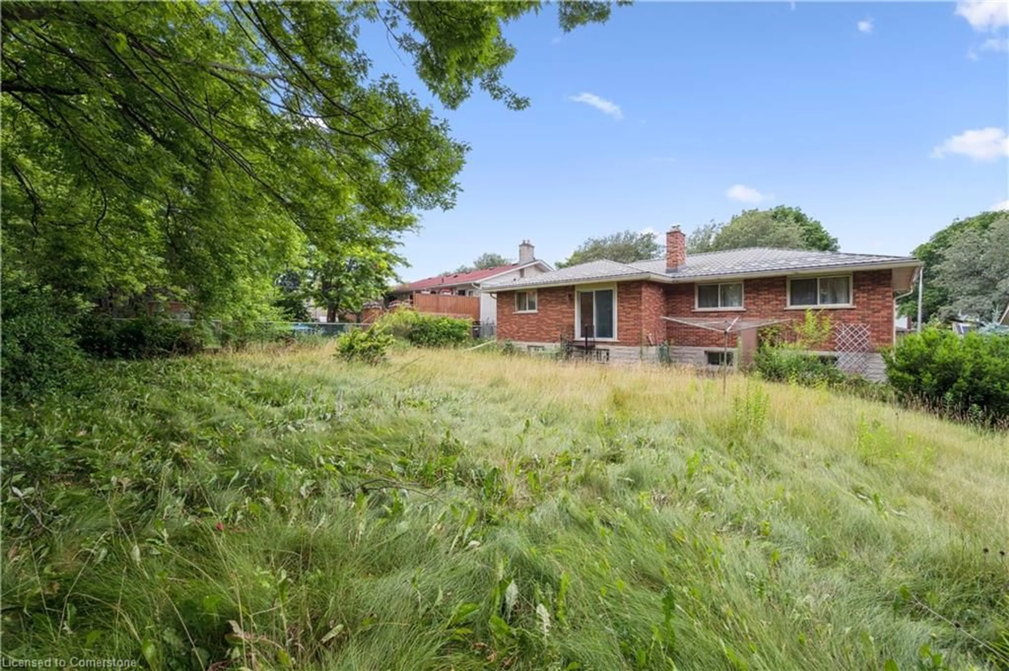 A pic from outside/outdoor area/front of a property/back of a property/a pic from drone, building for 70 Champlain Cres, Kitchener Ontario N2B 2Y6