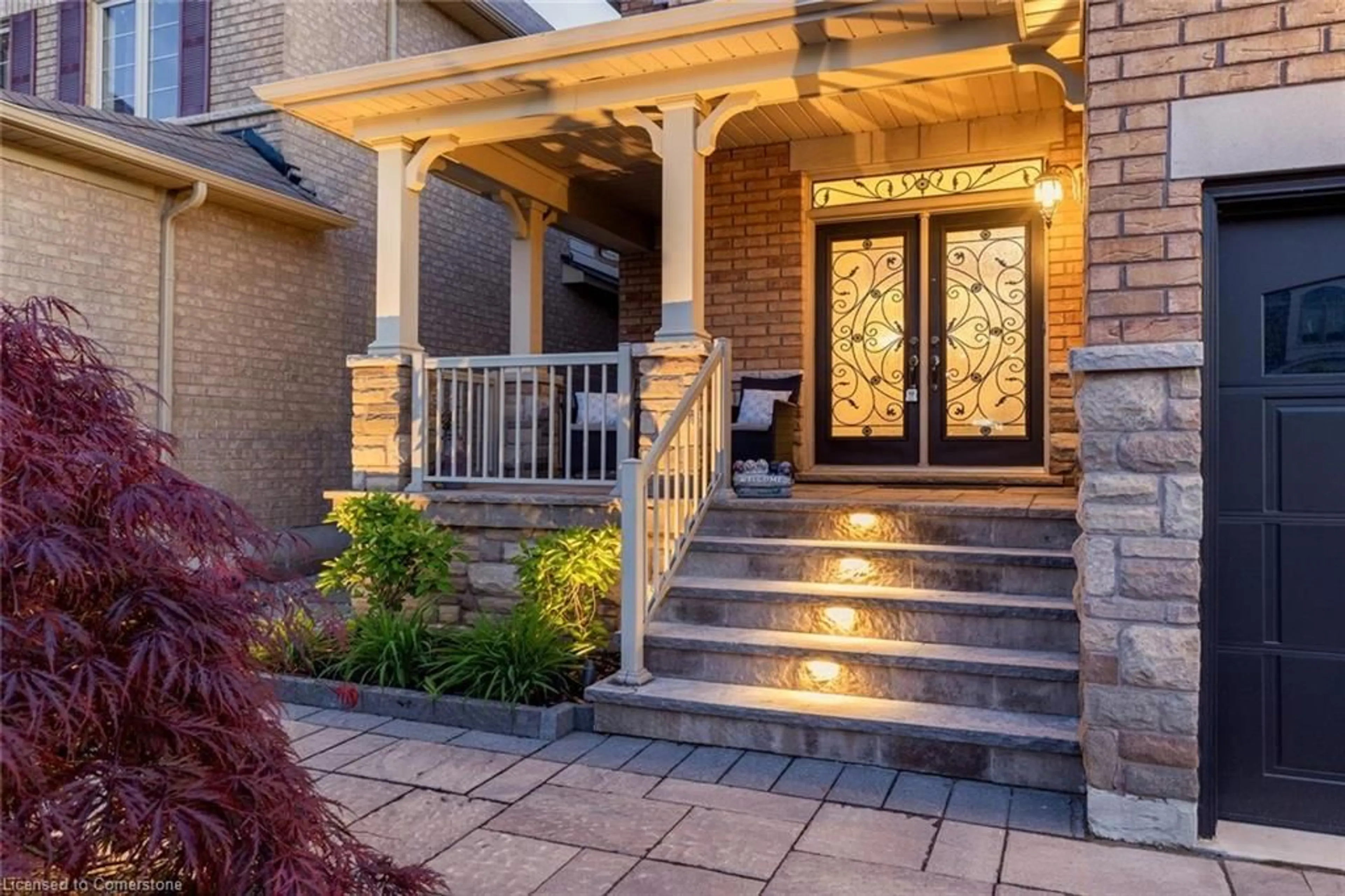 Indoor entryway for 22 Interlacken Drive, Brampton Ontario L6X 0W7