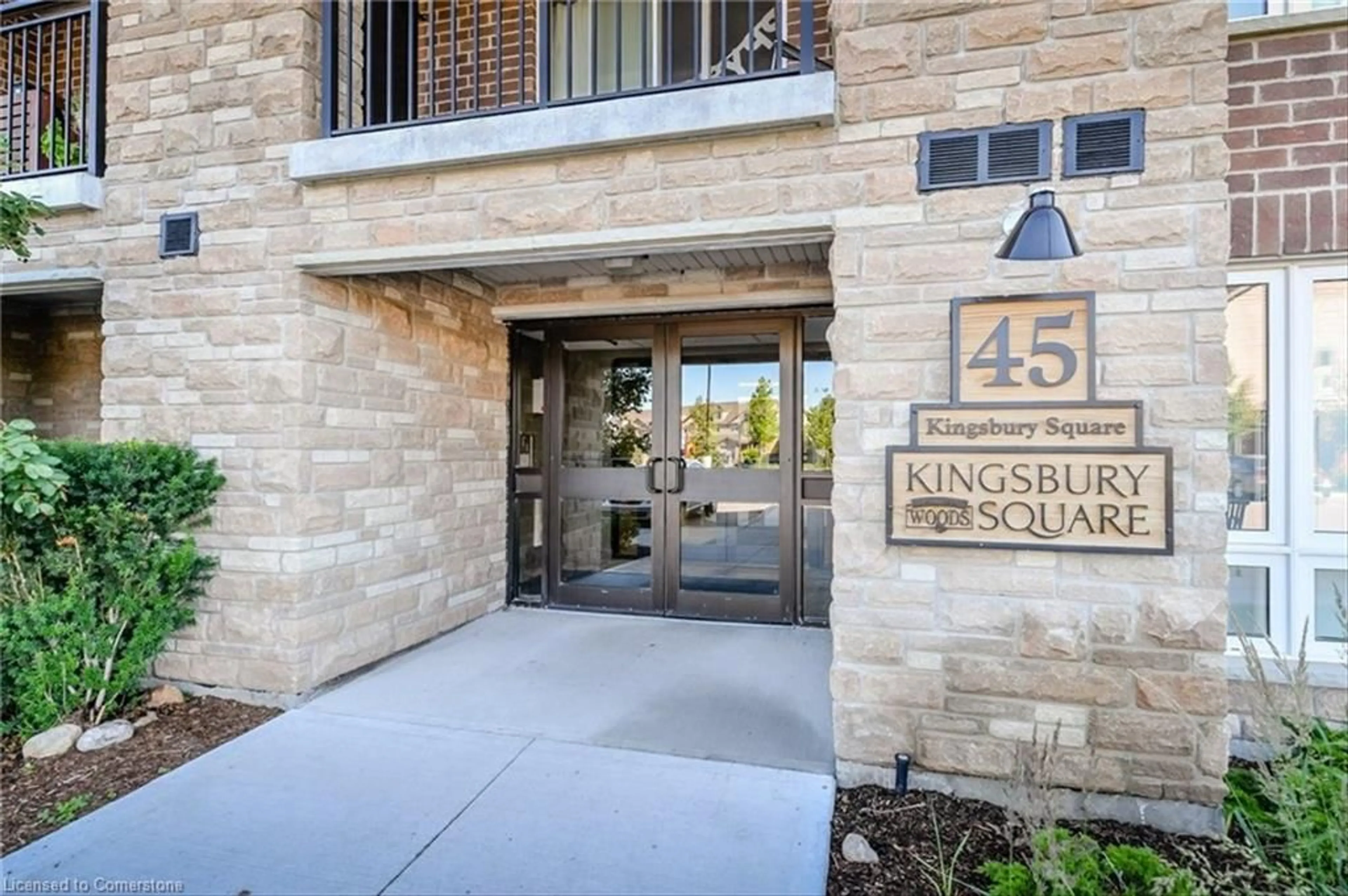 Indoor foyer for 45 Kingsbury Sq #213, Guelph Ontario N1L 0L2