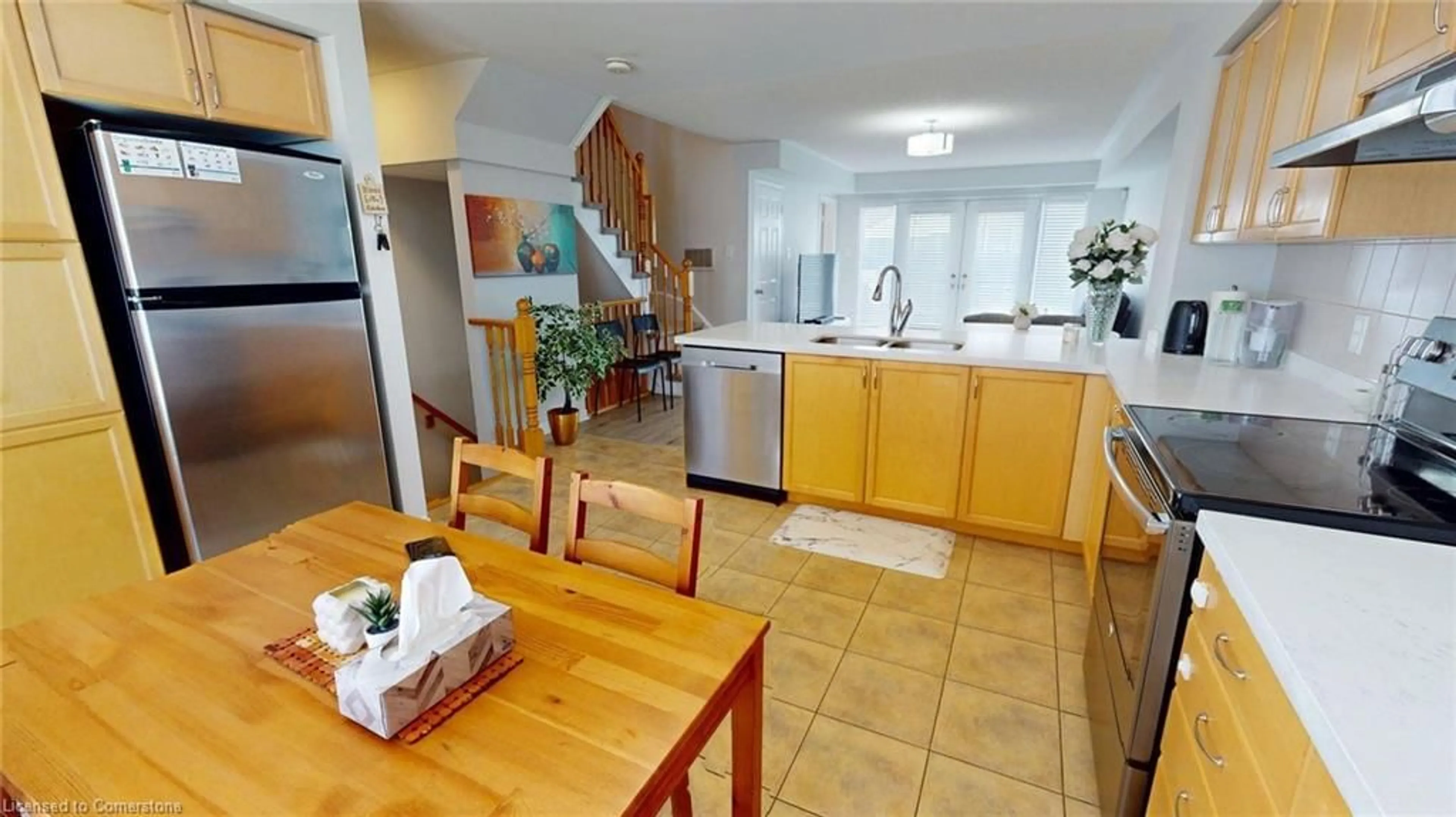 Standard kitchen, ceramic/tile floor for 3050 Erin Centre Blvd #114, Mississauga Ontario L5M 0P5