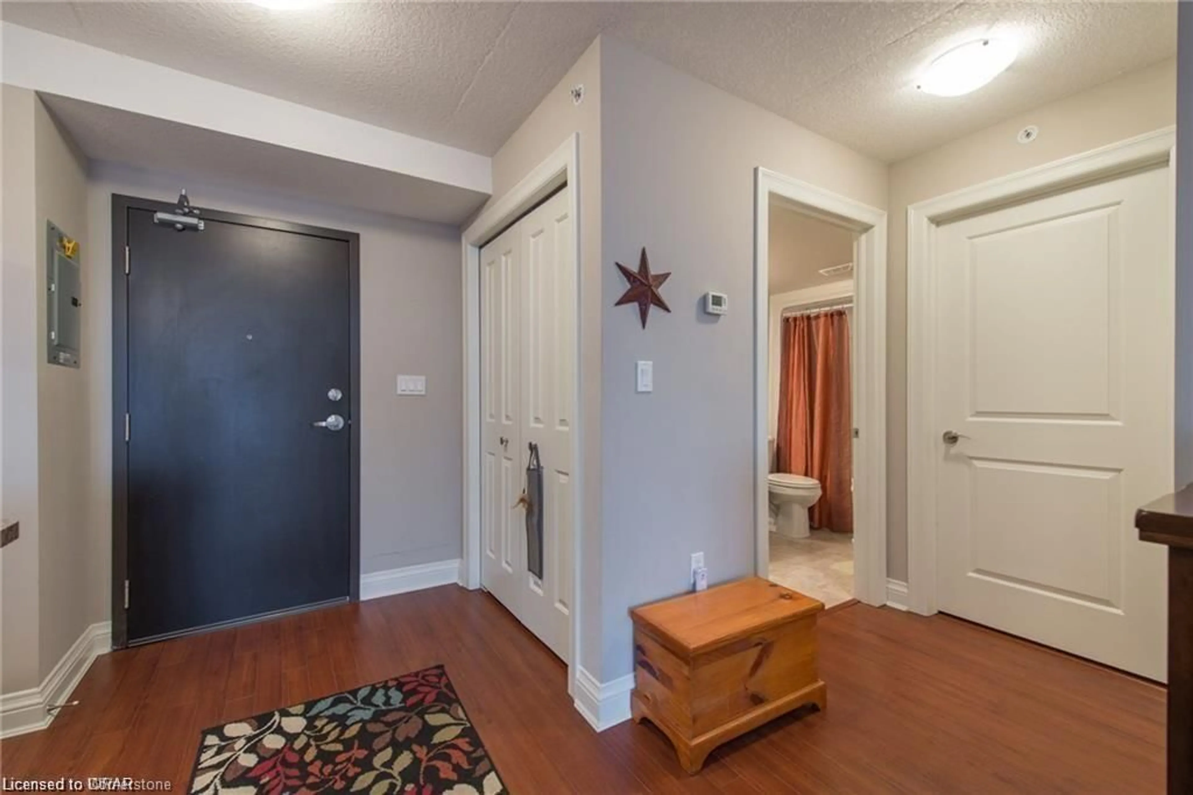 Indoor entryway for 776 Laurelwood Dr #509, Waterloo Ontario N2V 0A8