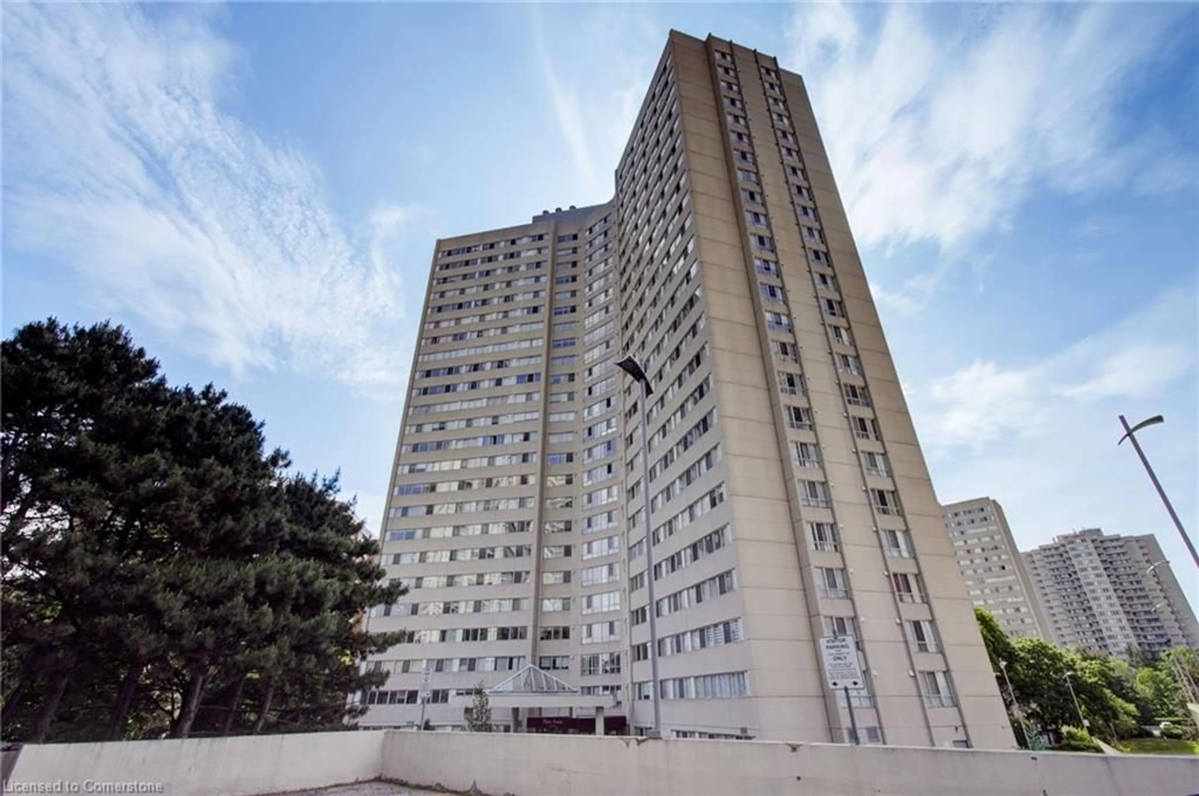 Unknown for 3700 Kaneff Cres #SPH 11, Mississauga Ontario L5A 4B8