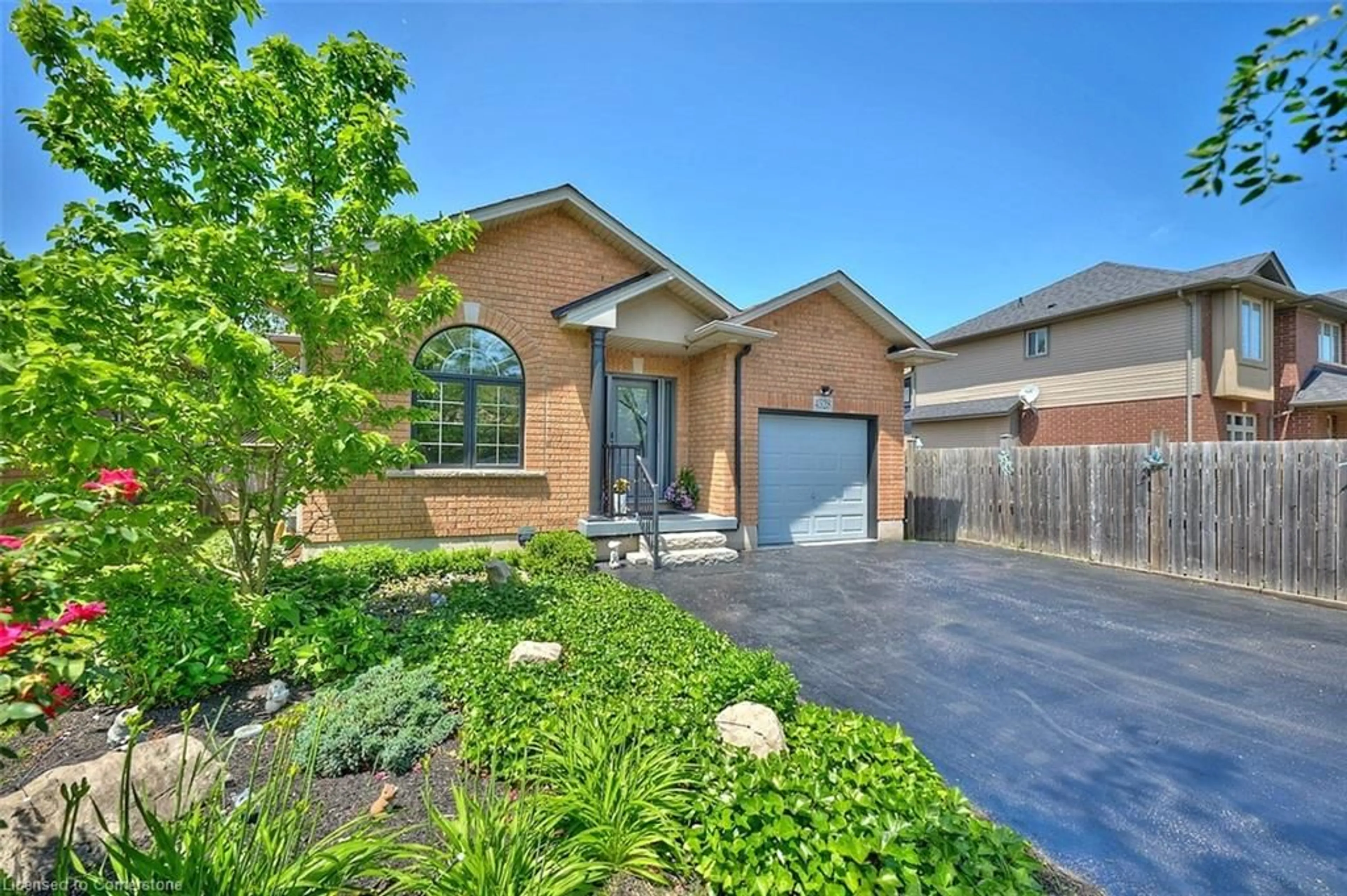 Home with brick exterior material, street for 4528 Frances Cres, Beamsville Ontario L3J 0E8