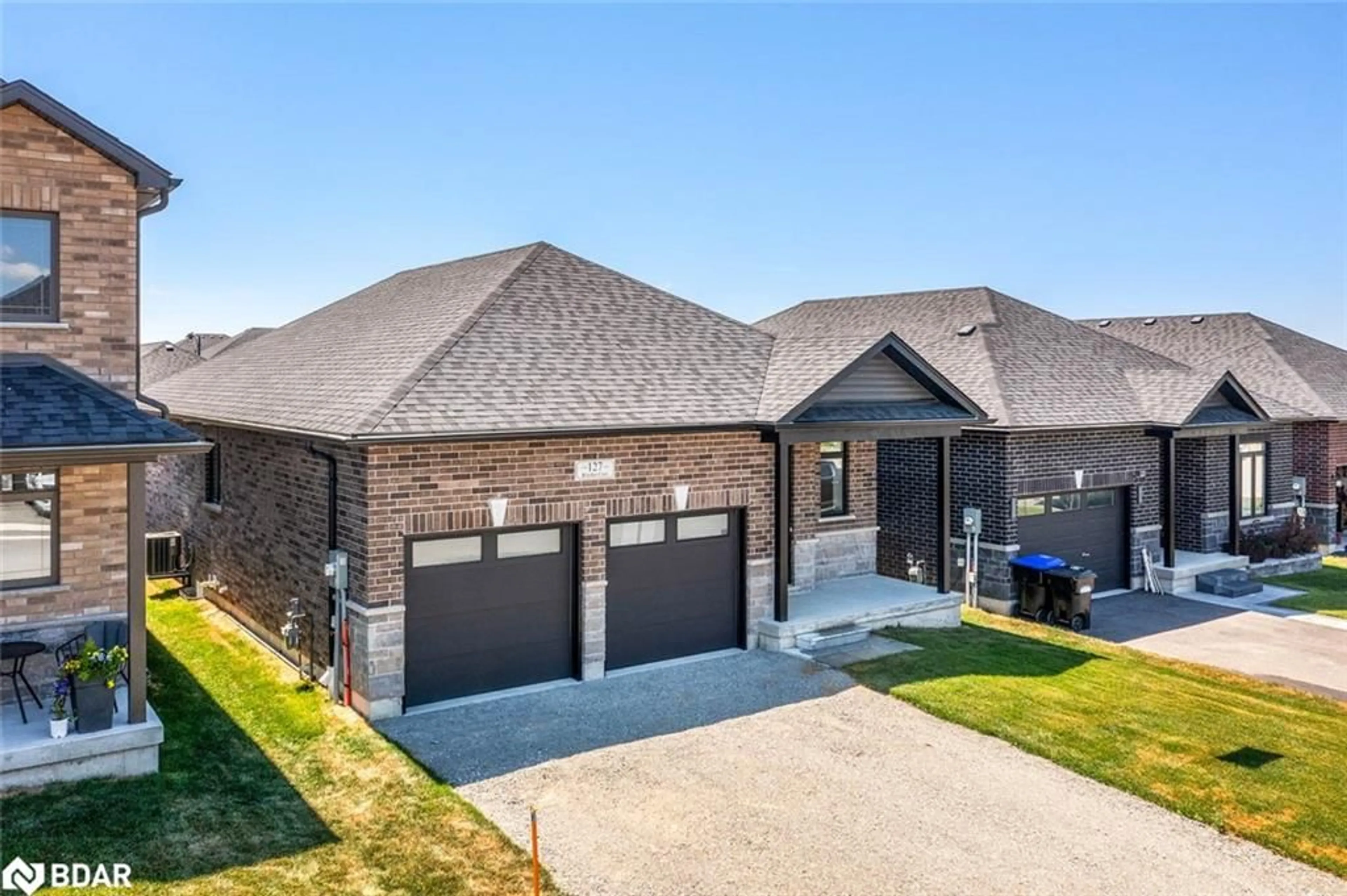 Home with brick exterior material, street for 127 Ritchie Cres, Elmvale Ontario L0L 1P0