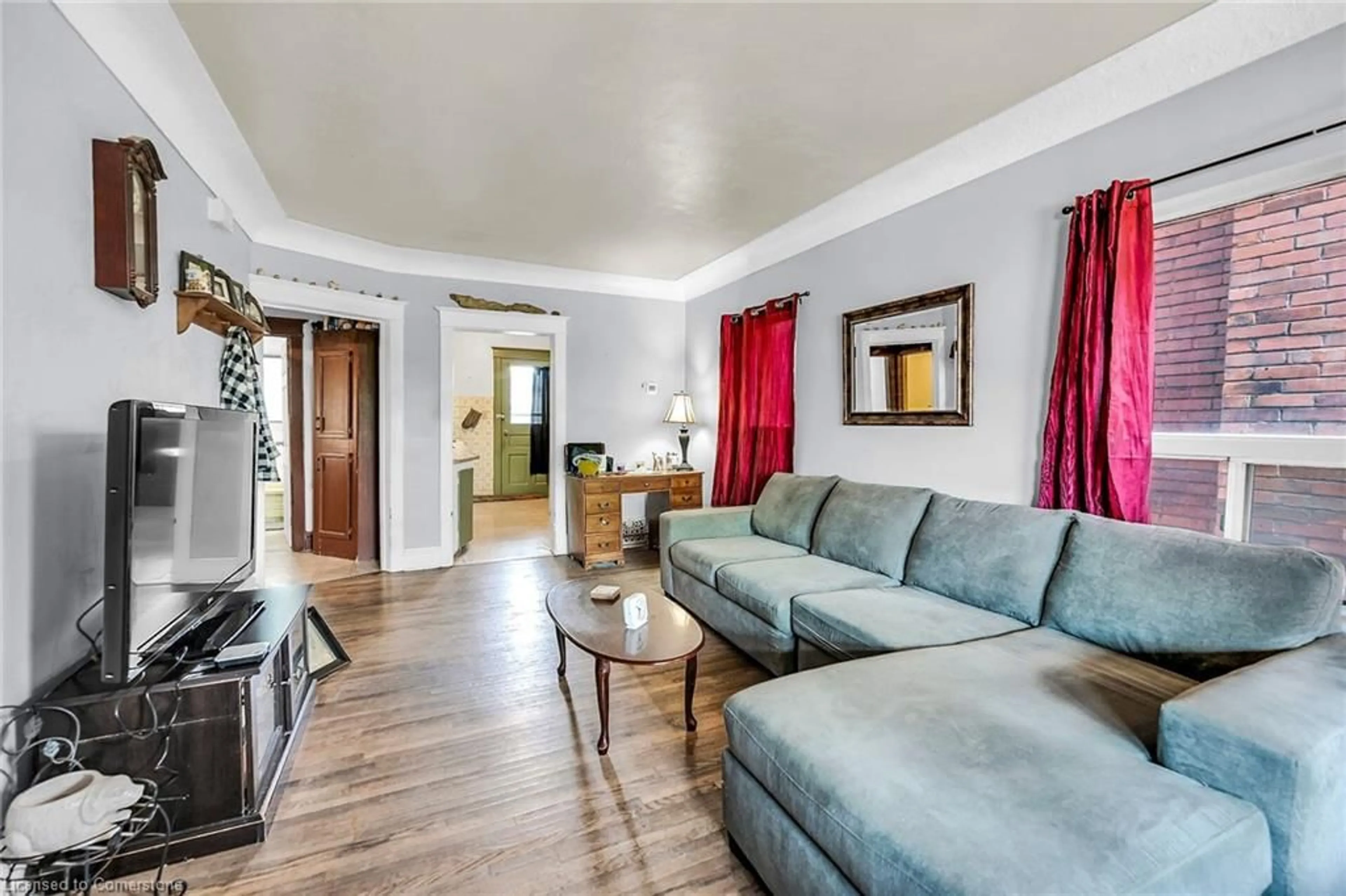 Living room with furniture, unknown for 8 Morris Ave, Hamilton Ontario L8L 1X7