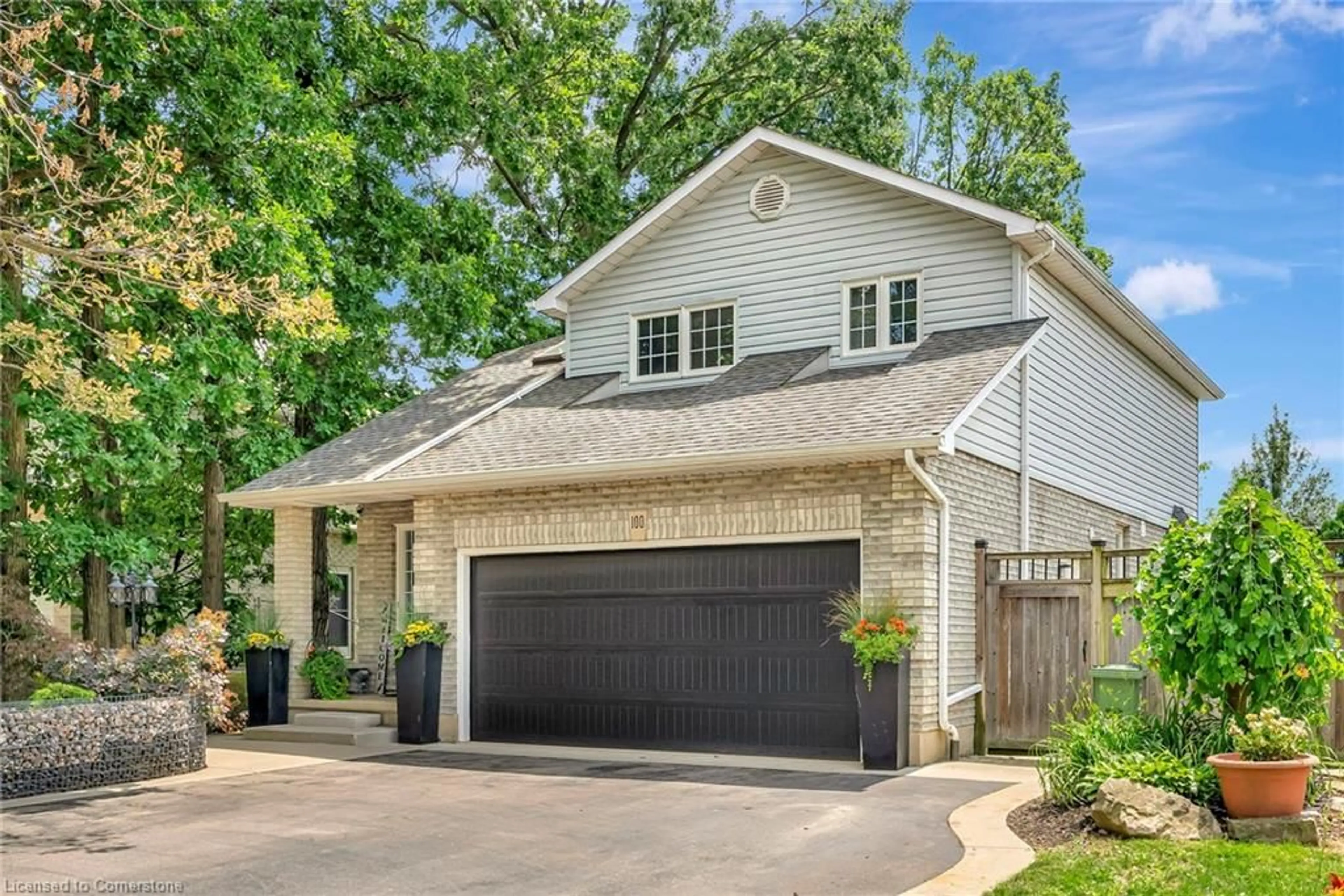 Unknown for 100 Stone Church Rd, Hamilton Ontario L9B 1A9