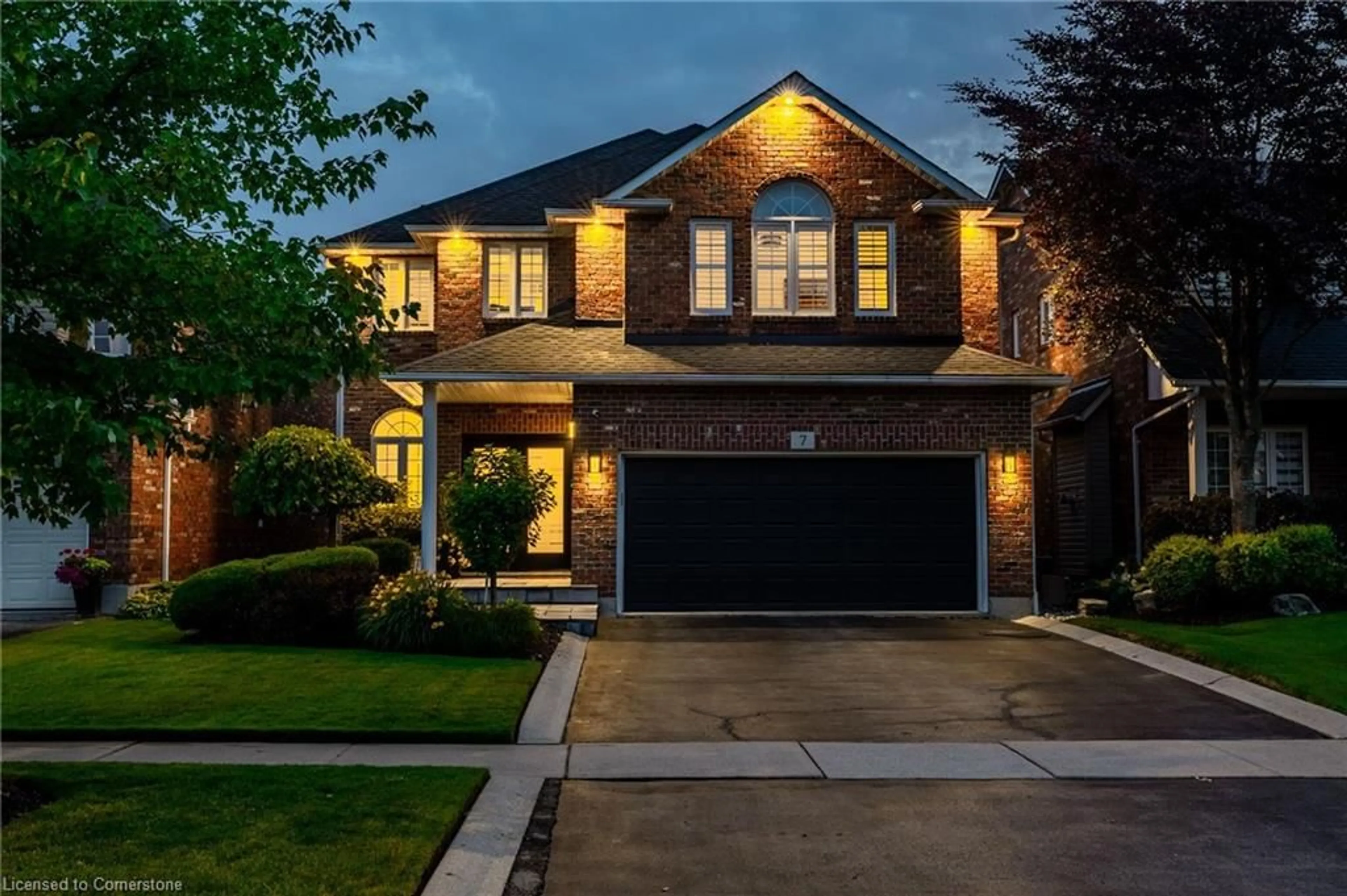Home with brick exterior material, street for 7 Volterra Crt, Waterdown Ontario L8B 0K7