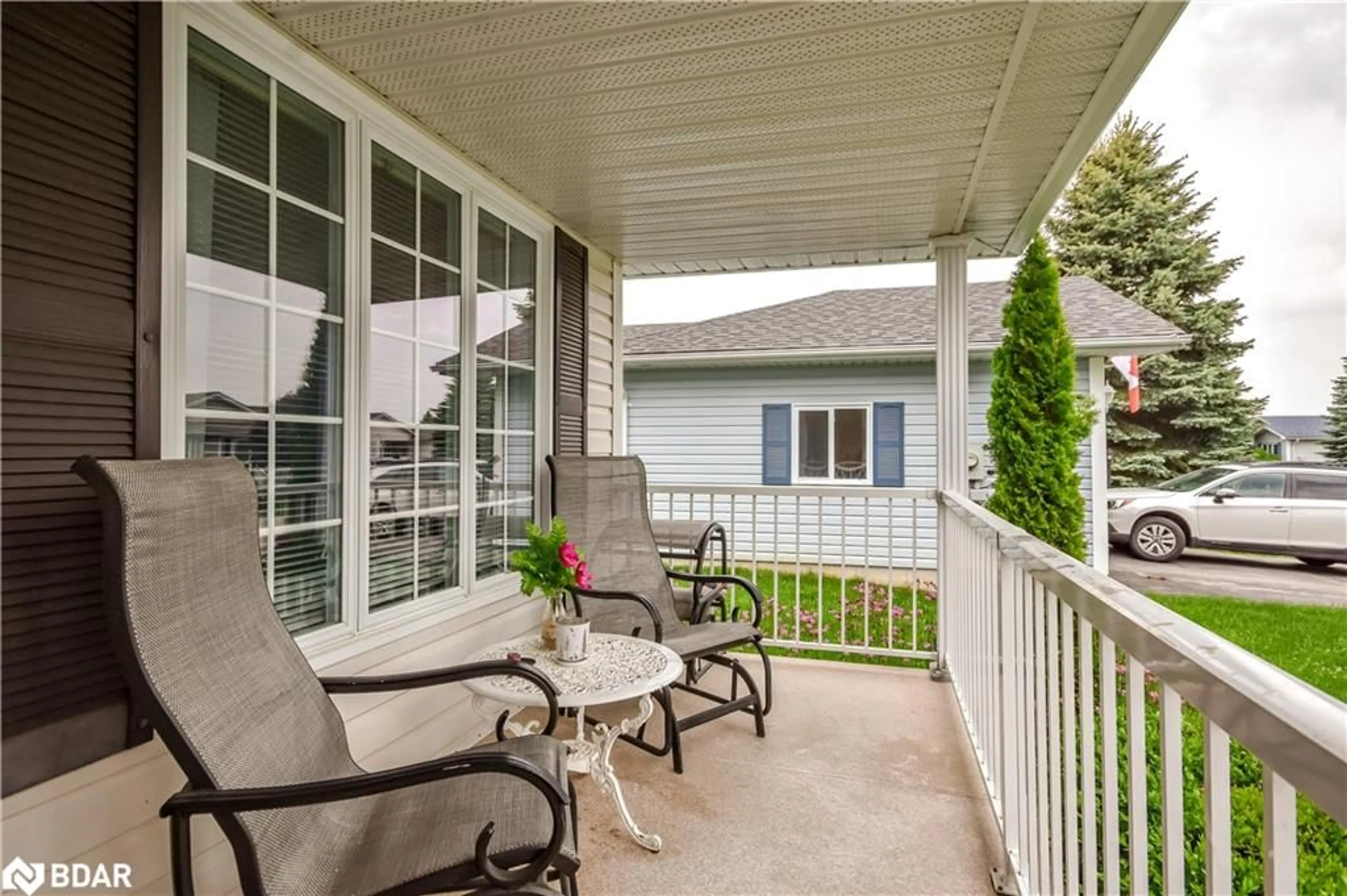 Patio, street for 97 Pennsylvania Ave, Wasaga Beach Ontario L9Z 3A8