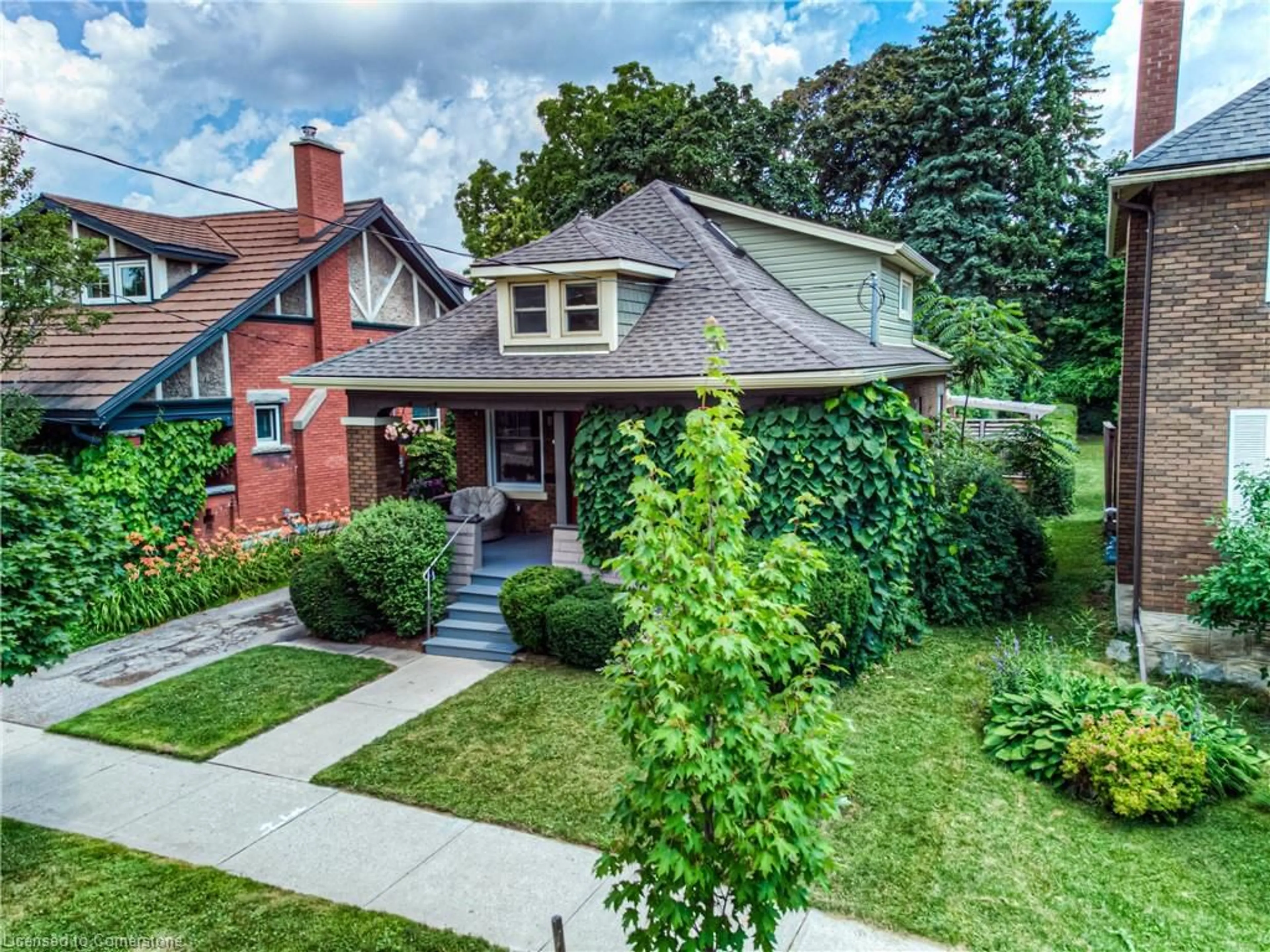 Home with brick exterior material, street for 16 Lydia St, Kitchener Ontario N2H 1V3