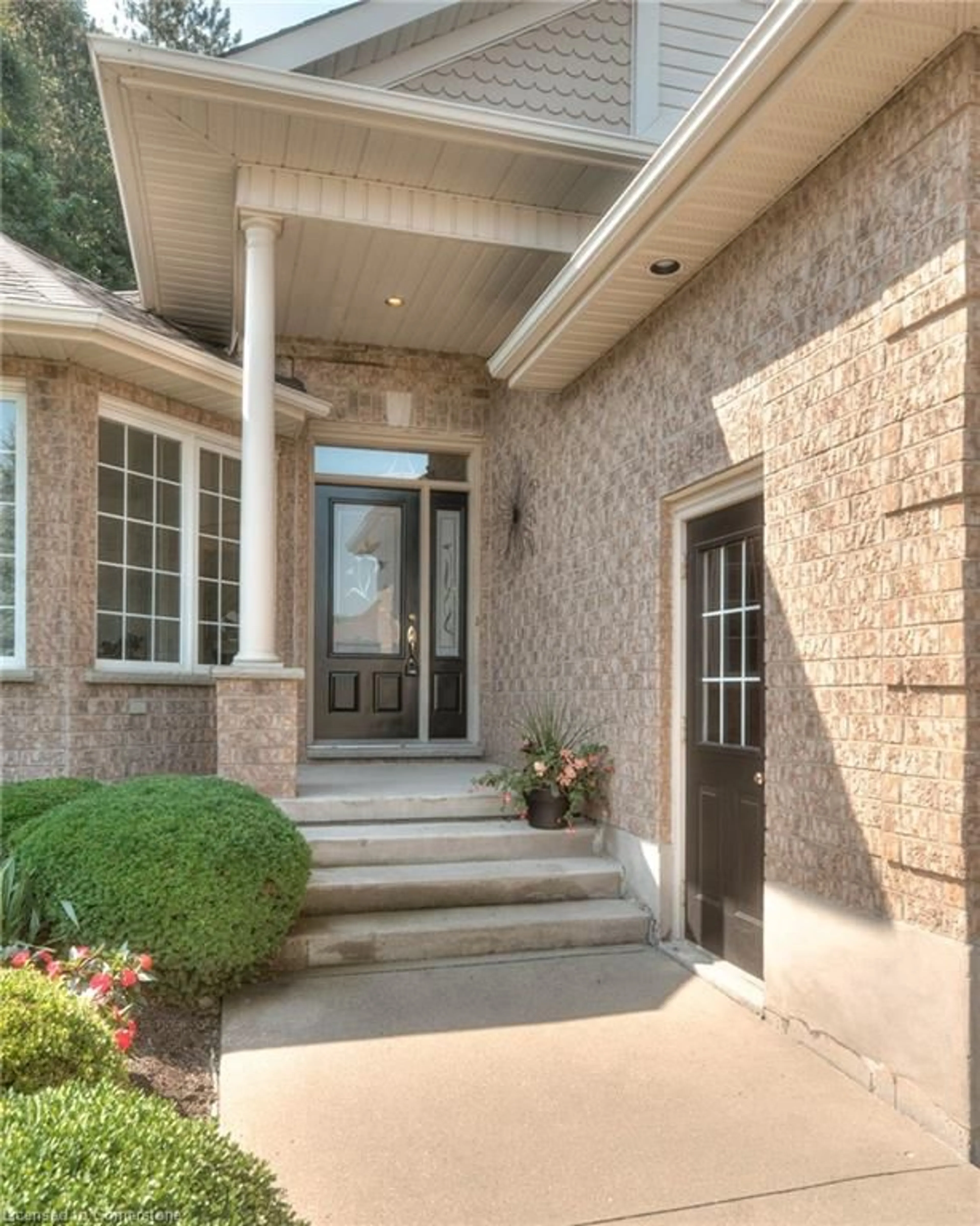 Unknown for 17 Woods Edge Crt #165, Baden Ontario N3A 3R1