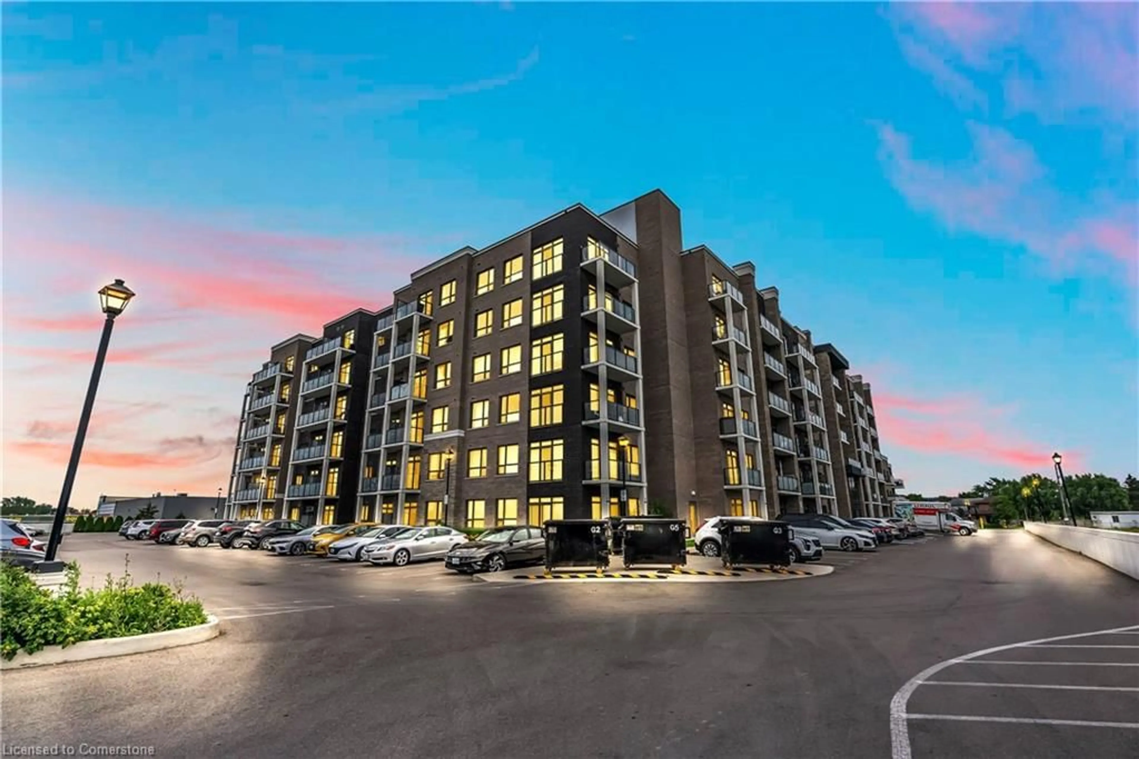 A pic from outside/outdoor area/front of a property/back of a property/a pic from drone, building for 5055 Greenlane Rd #208, Beamsville Ontario L3J 2L3