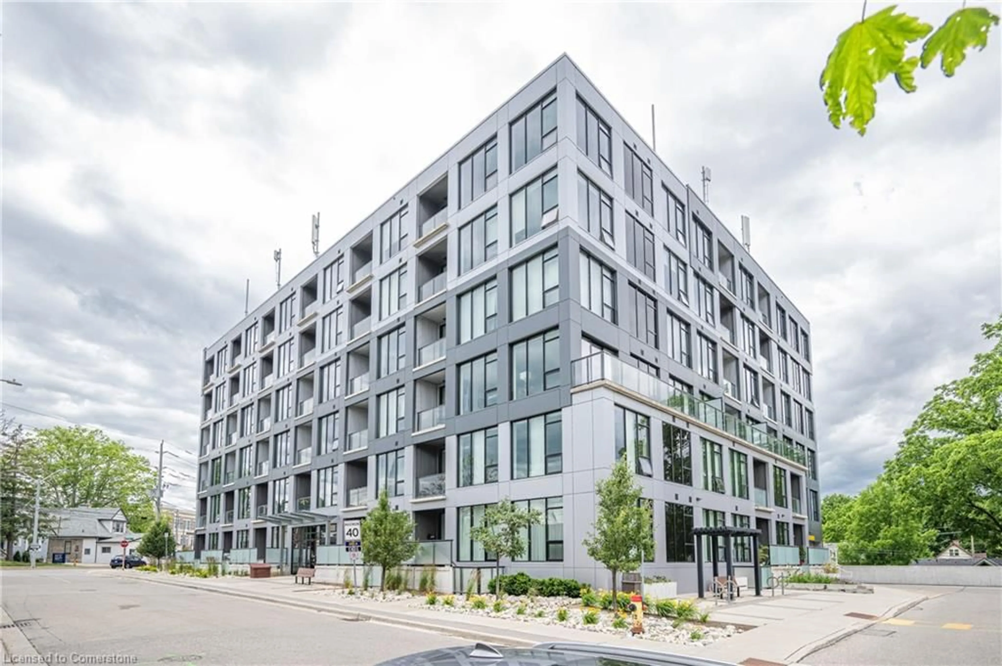 Unknown for 690 King St #602, Kitchener Ontario N2G 0B9