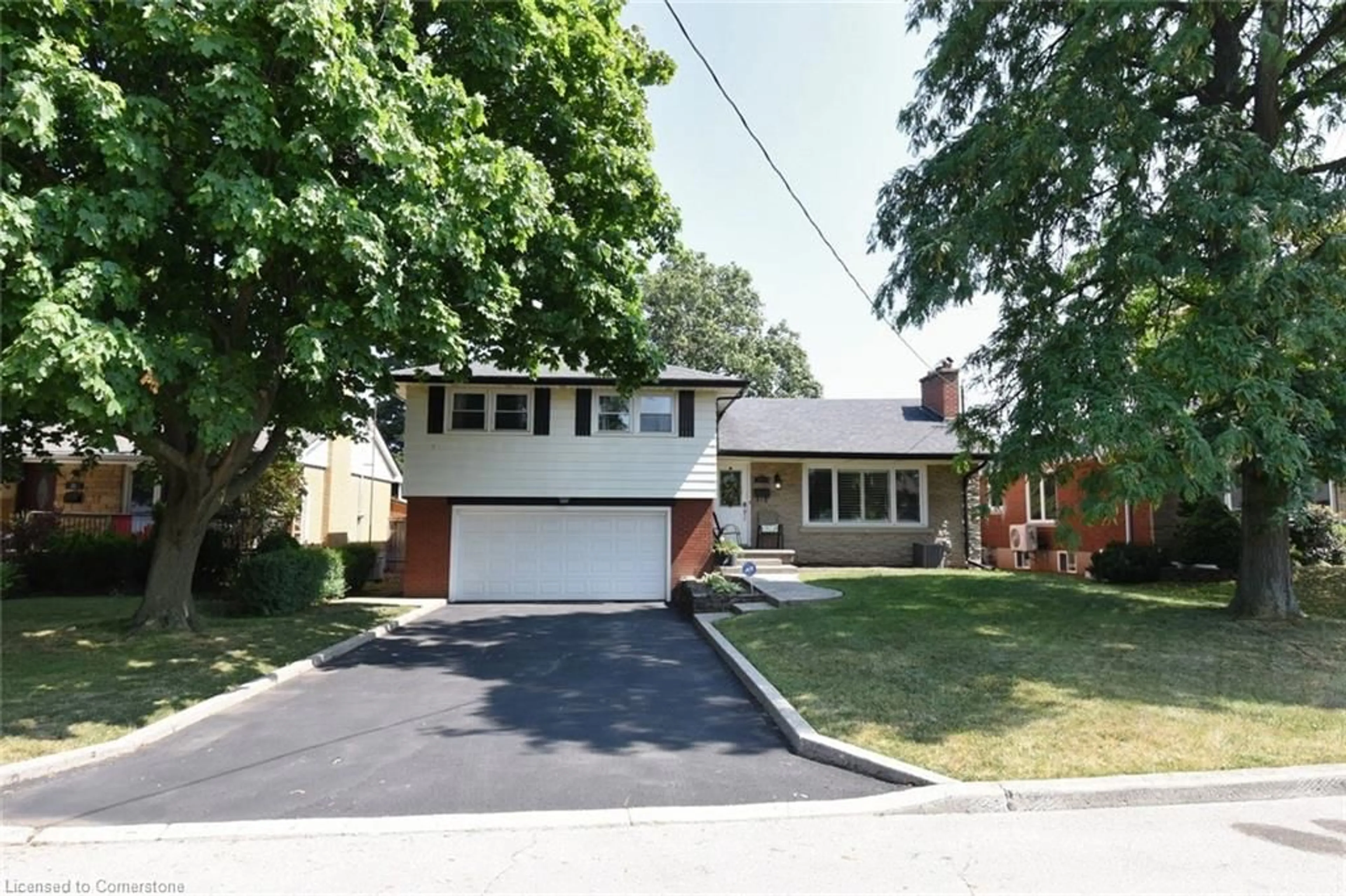 Home with brick exterior material, street for 33 Burwell Ave, Stoney Creek Ontario L8G 3L8